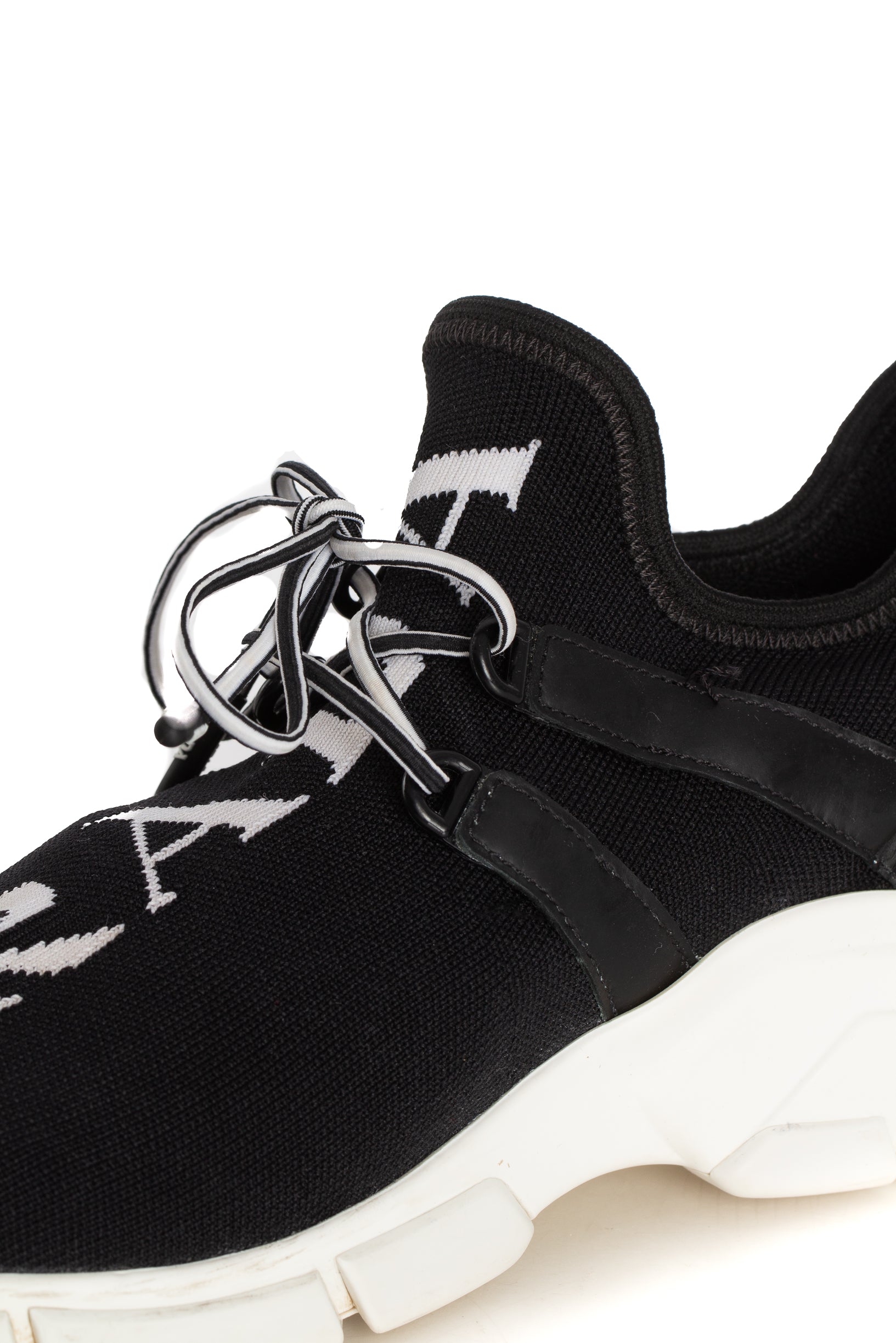 Prada, 9.5 USA