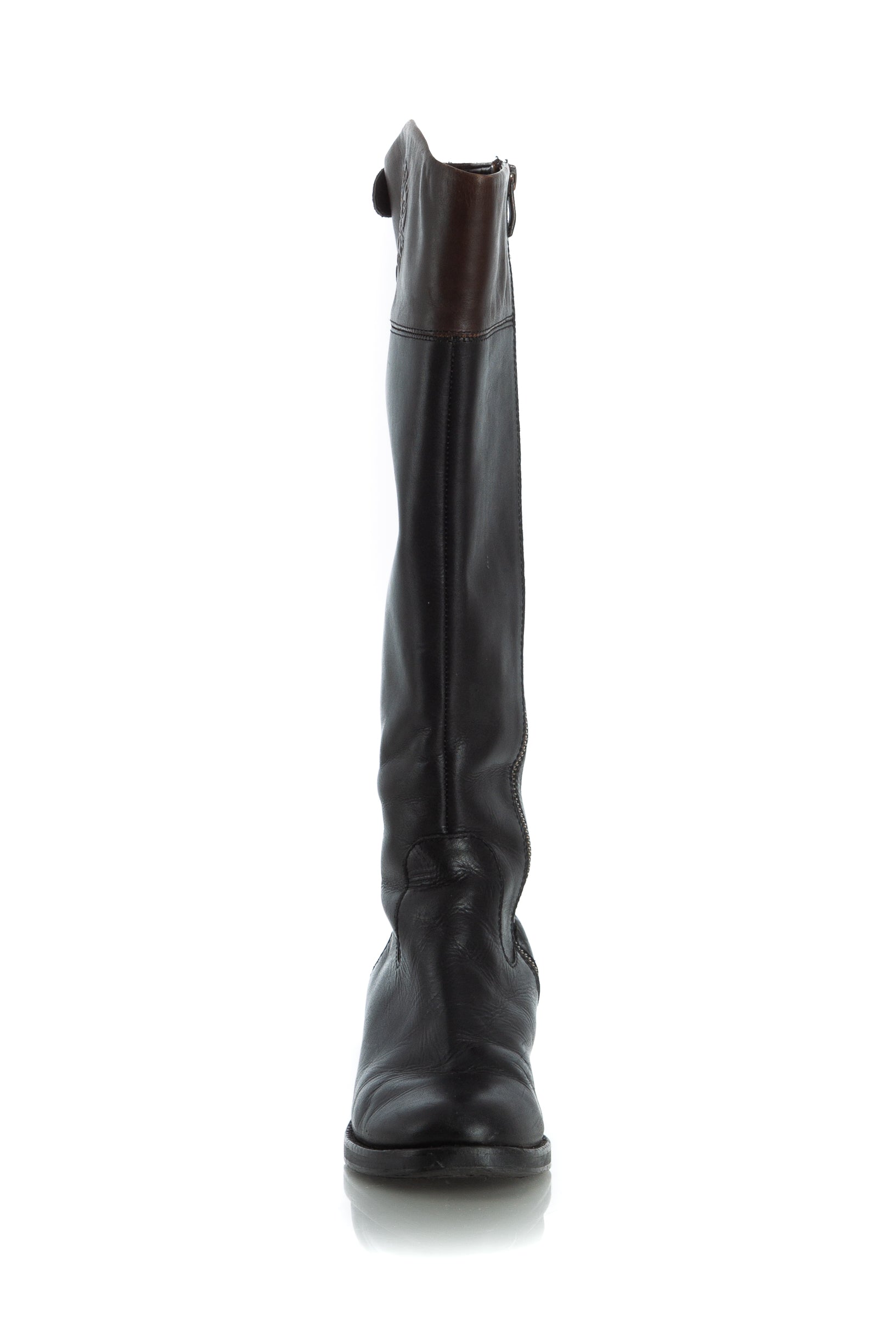 Vince Camuto, 7 USA