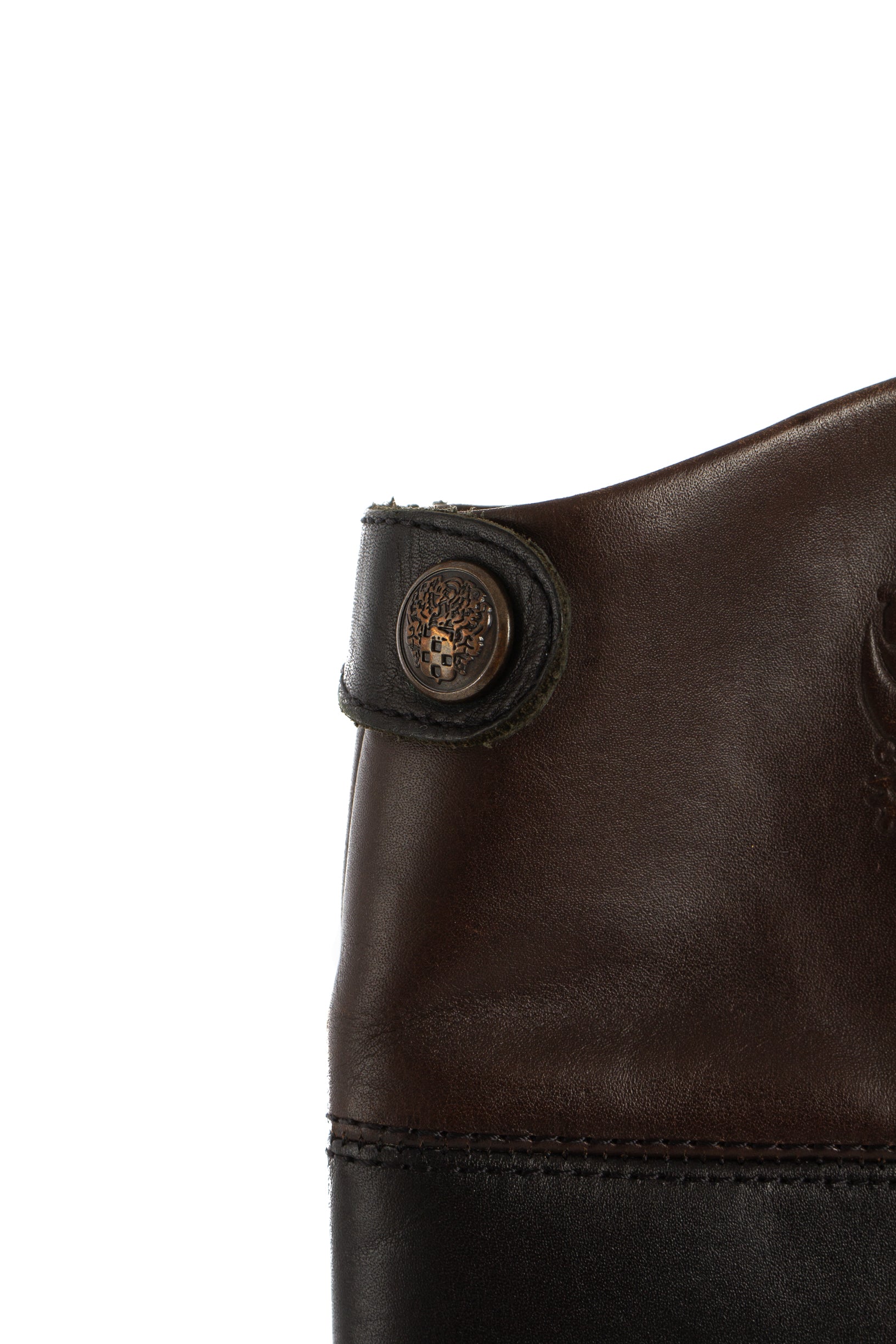 Vince Camuto, 7 USA