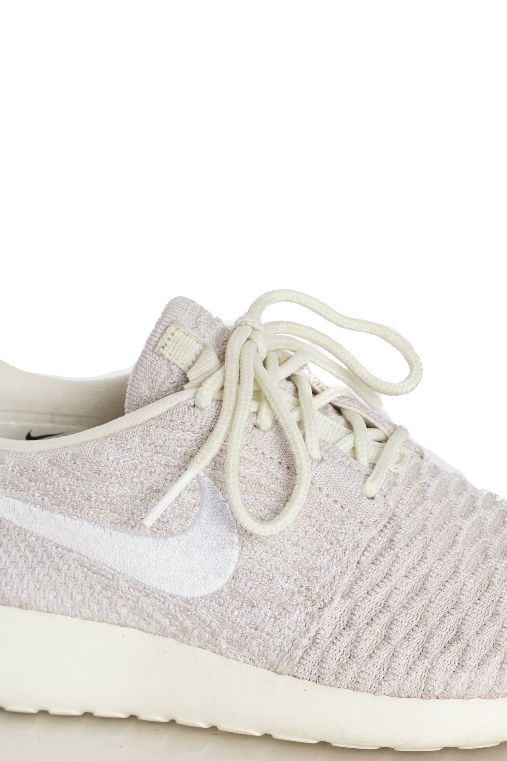 Nike, Talla 5