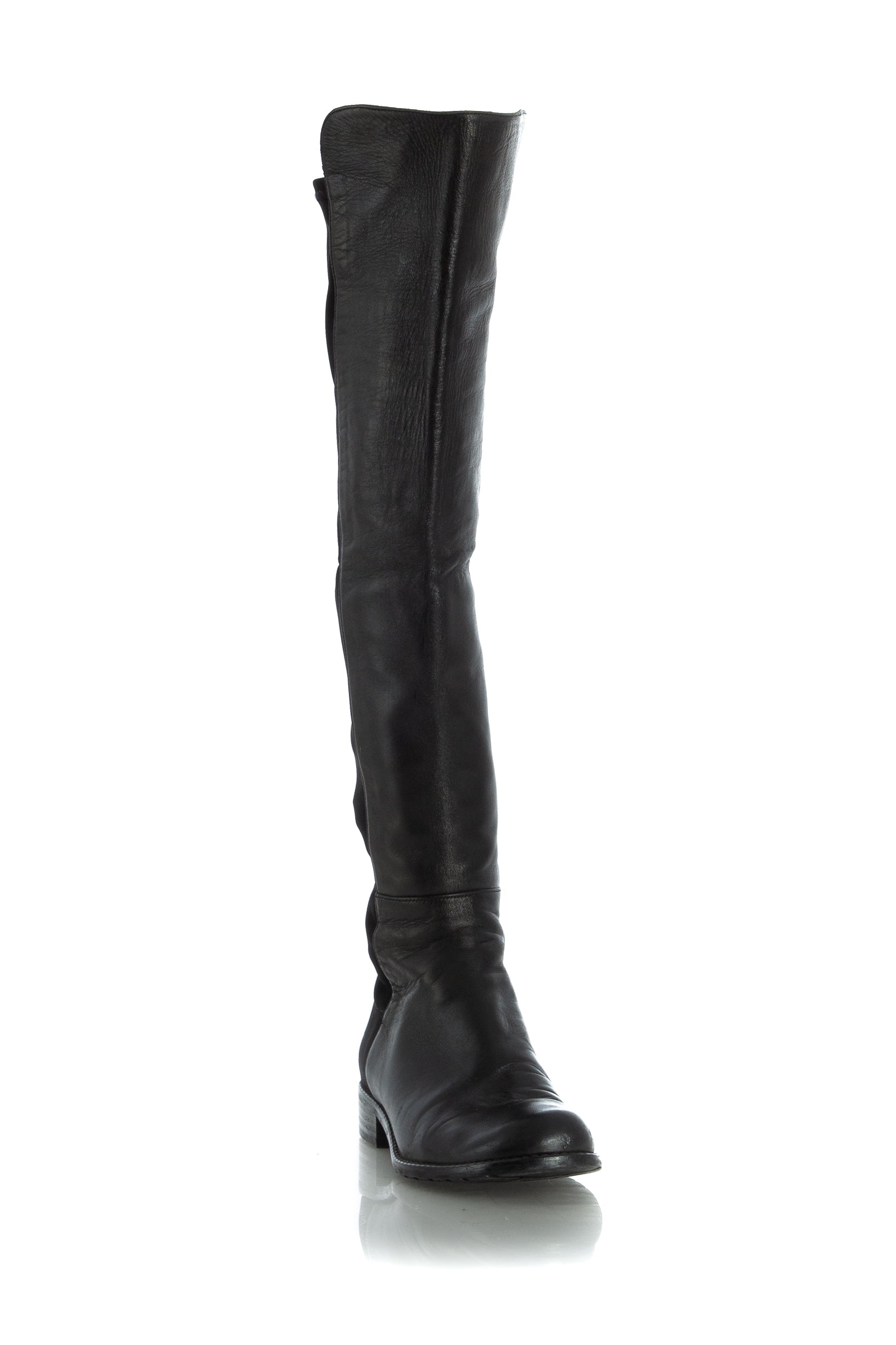 Stuart Weitzman, Talla 5