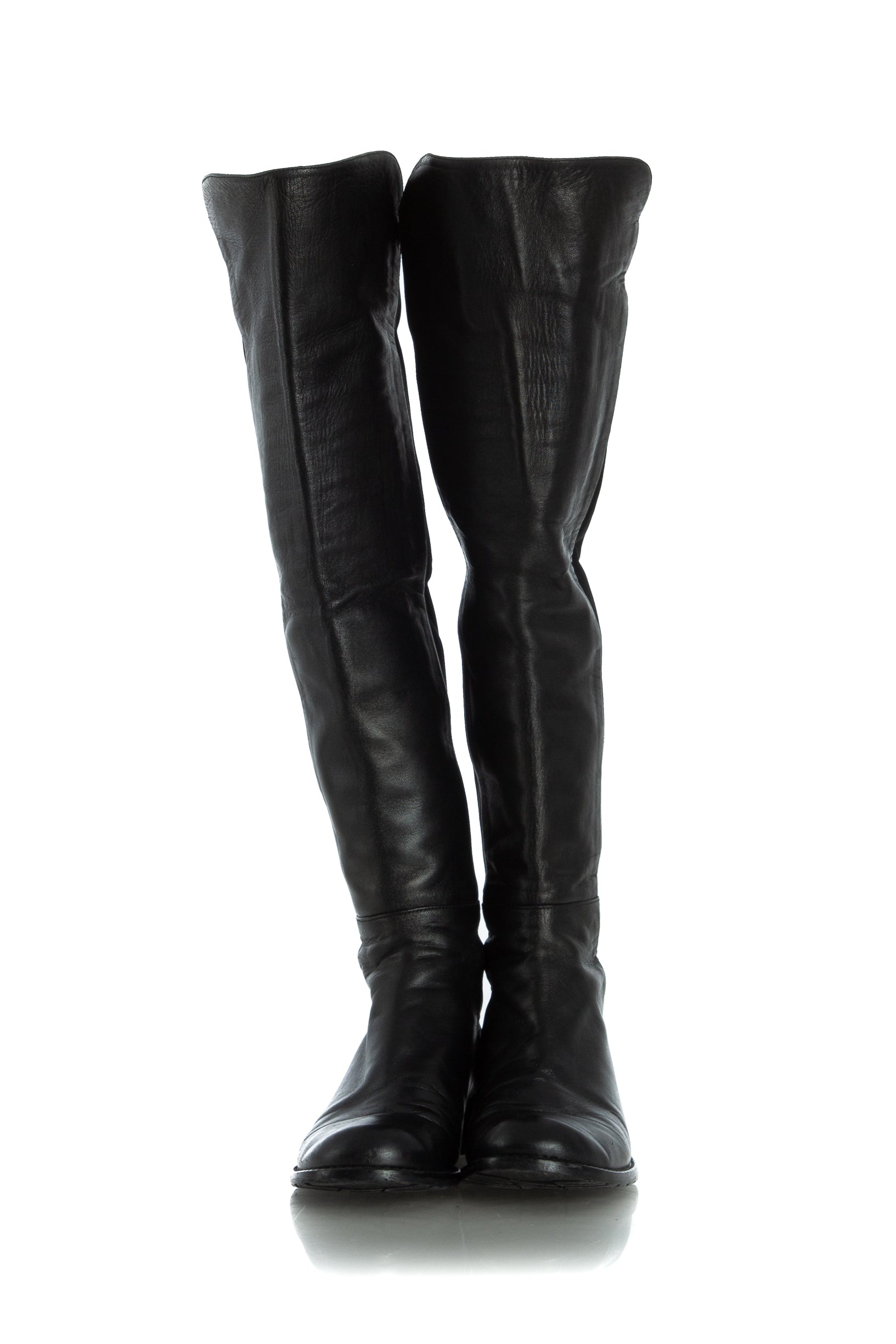 Stuart Weitzman, Talla 5