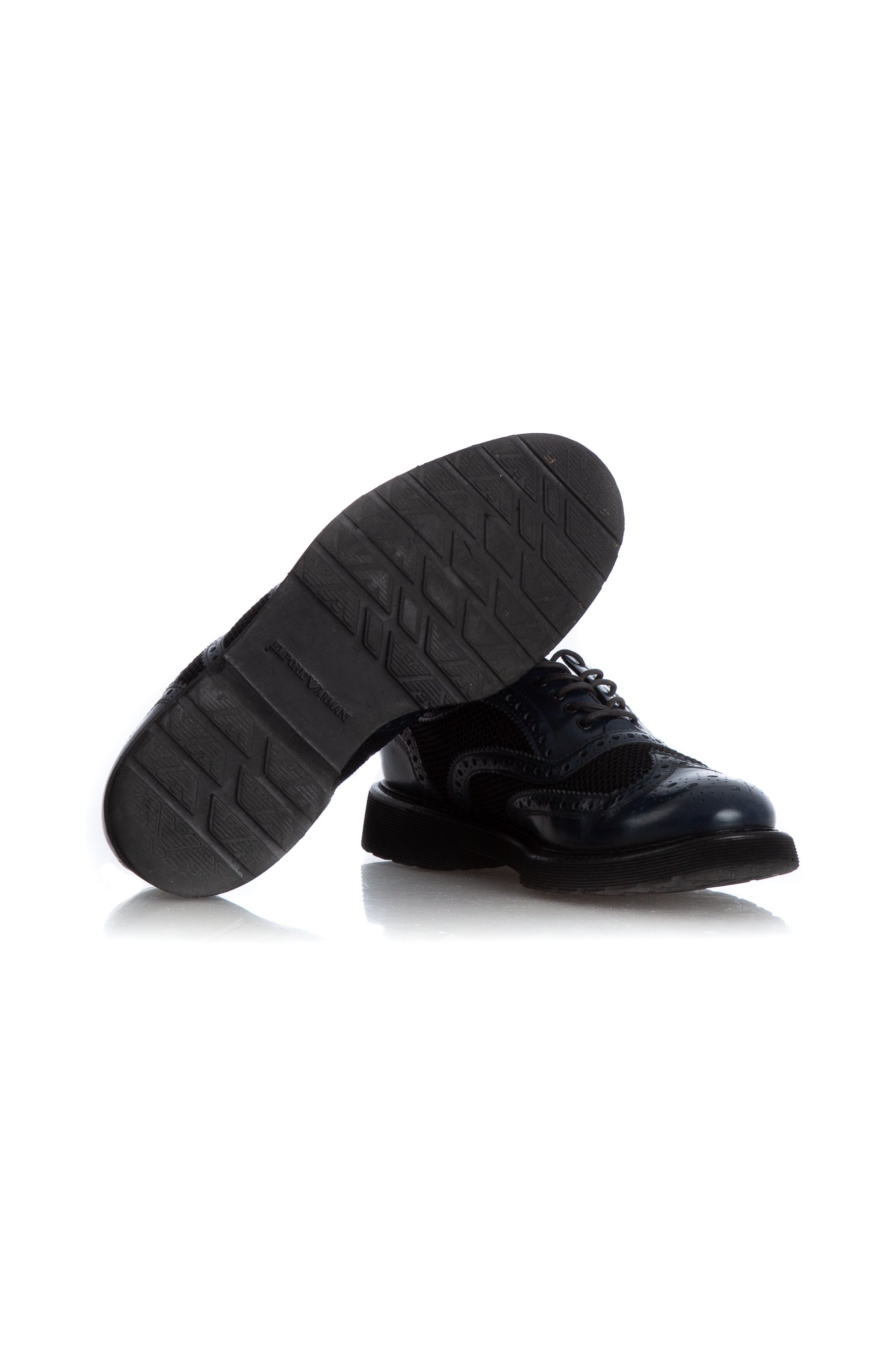 Emporio Armani, 8 USA