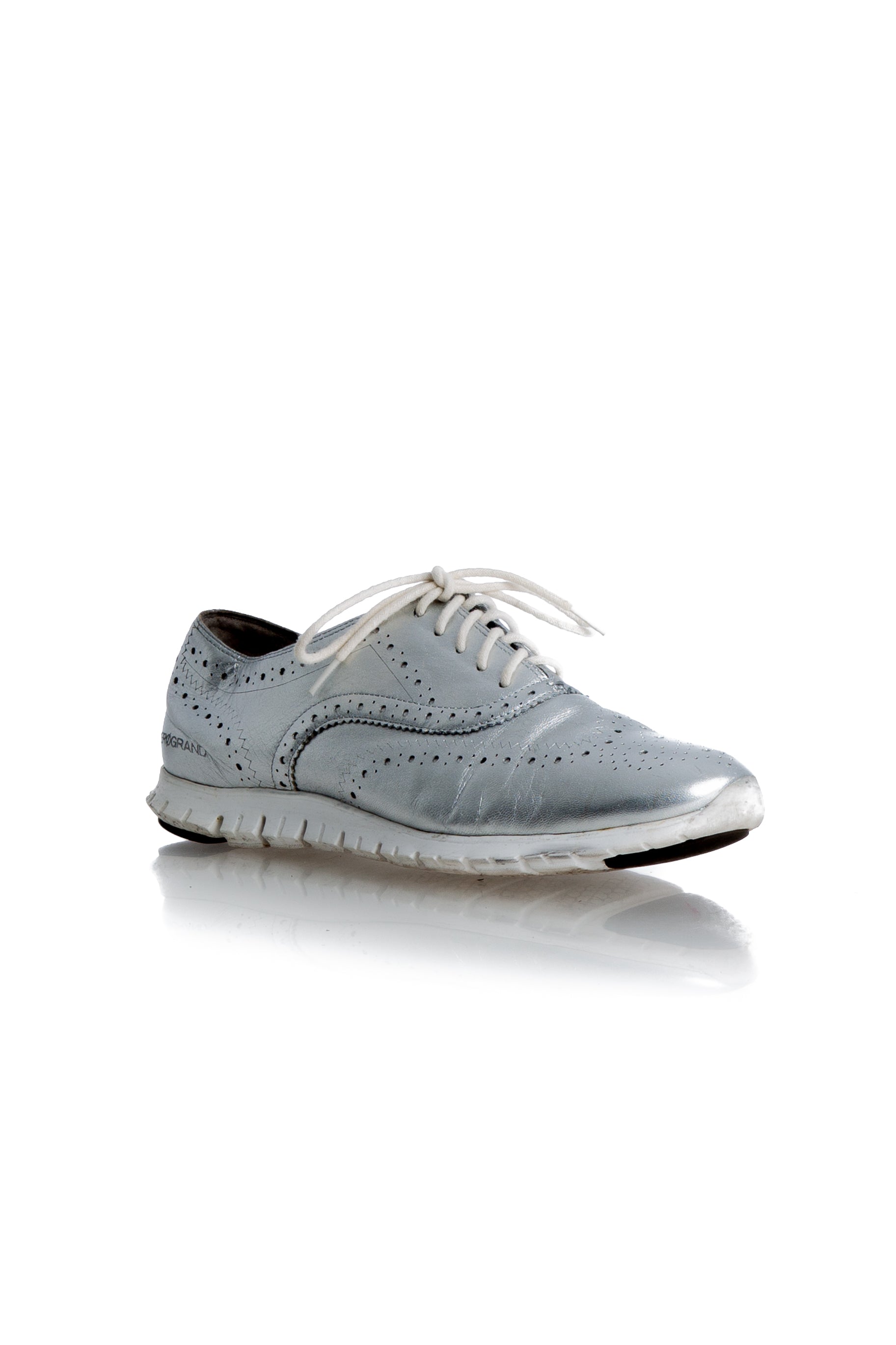 Cole Haan, 8 USA