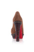 Christian Louboutin, 8 USA