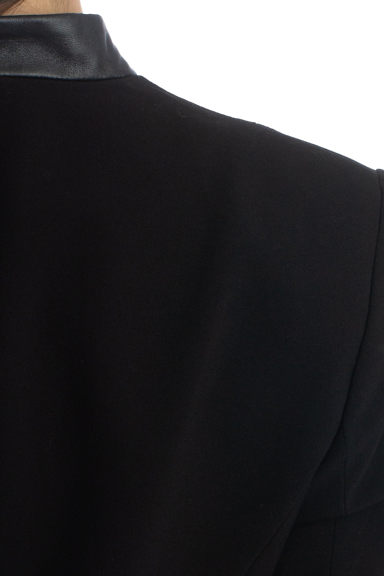 Tahari, Talla 8
