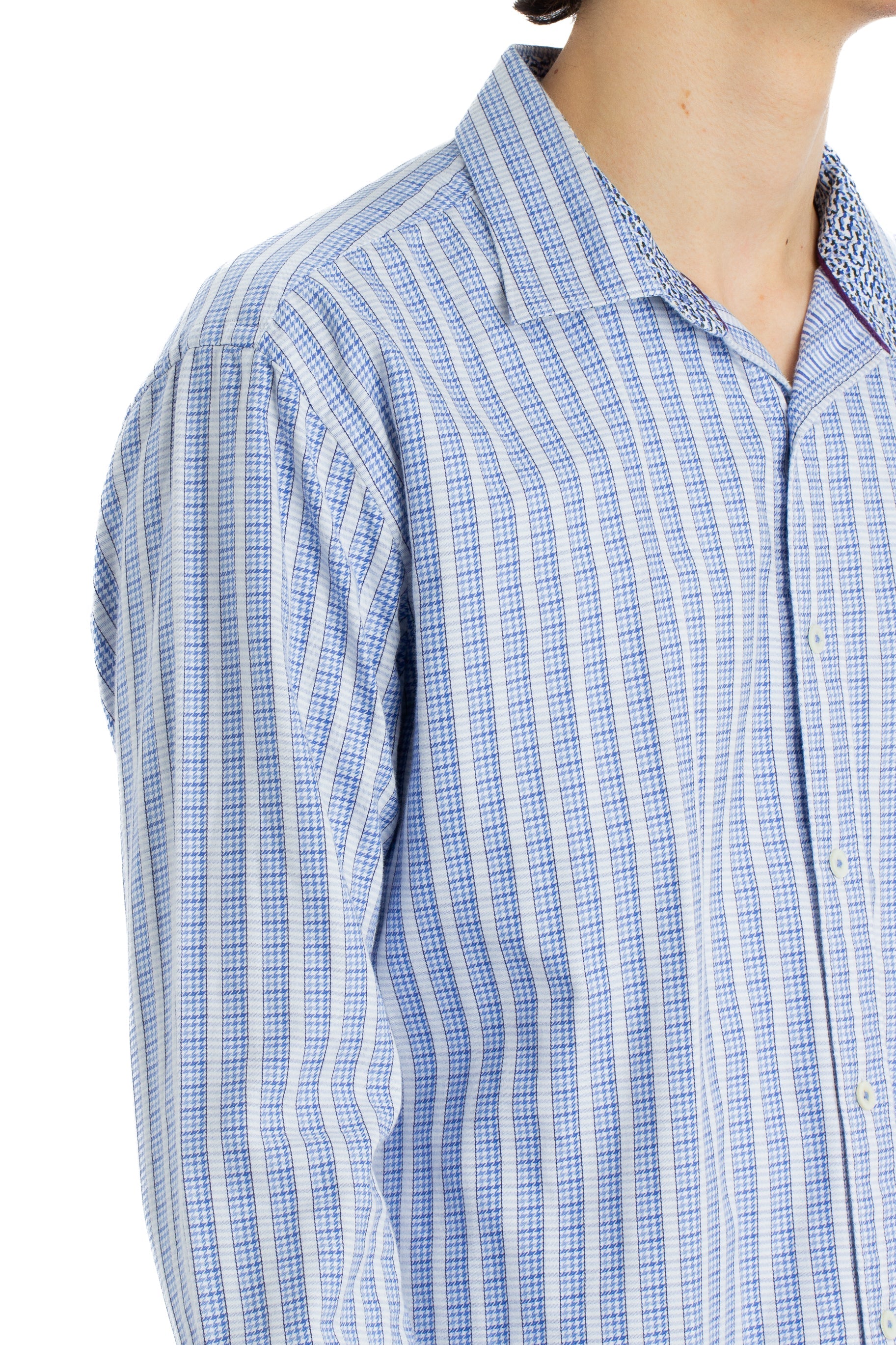 Bugatchi, Talla L