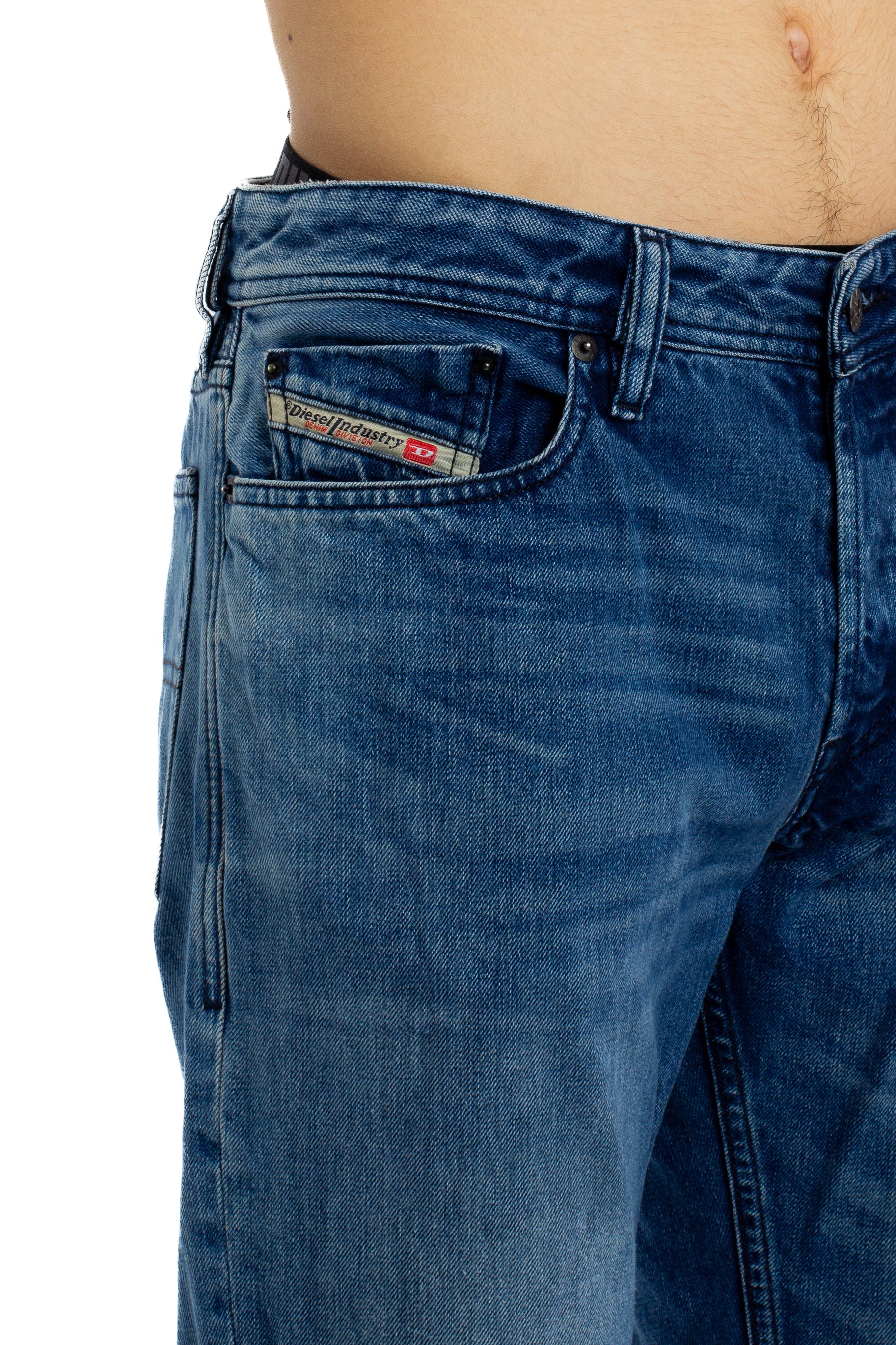 Diesel, Talla 32
