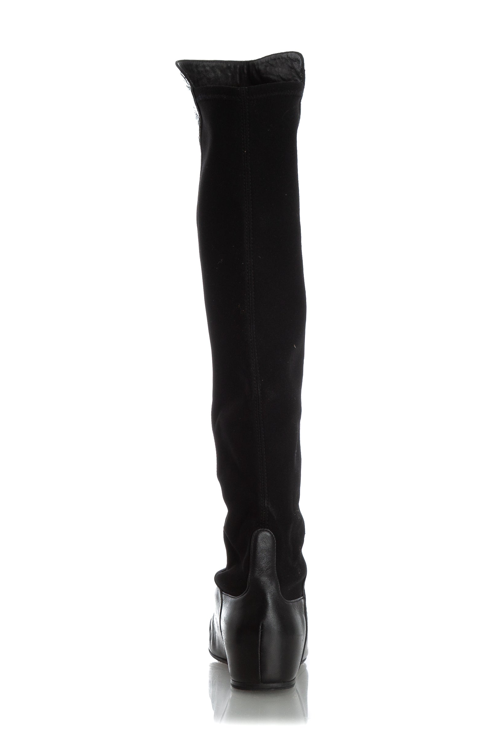 Stuart Weitzman, Talla 6