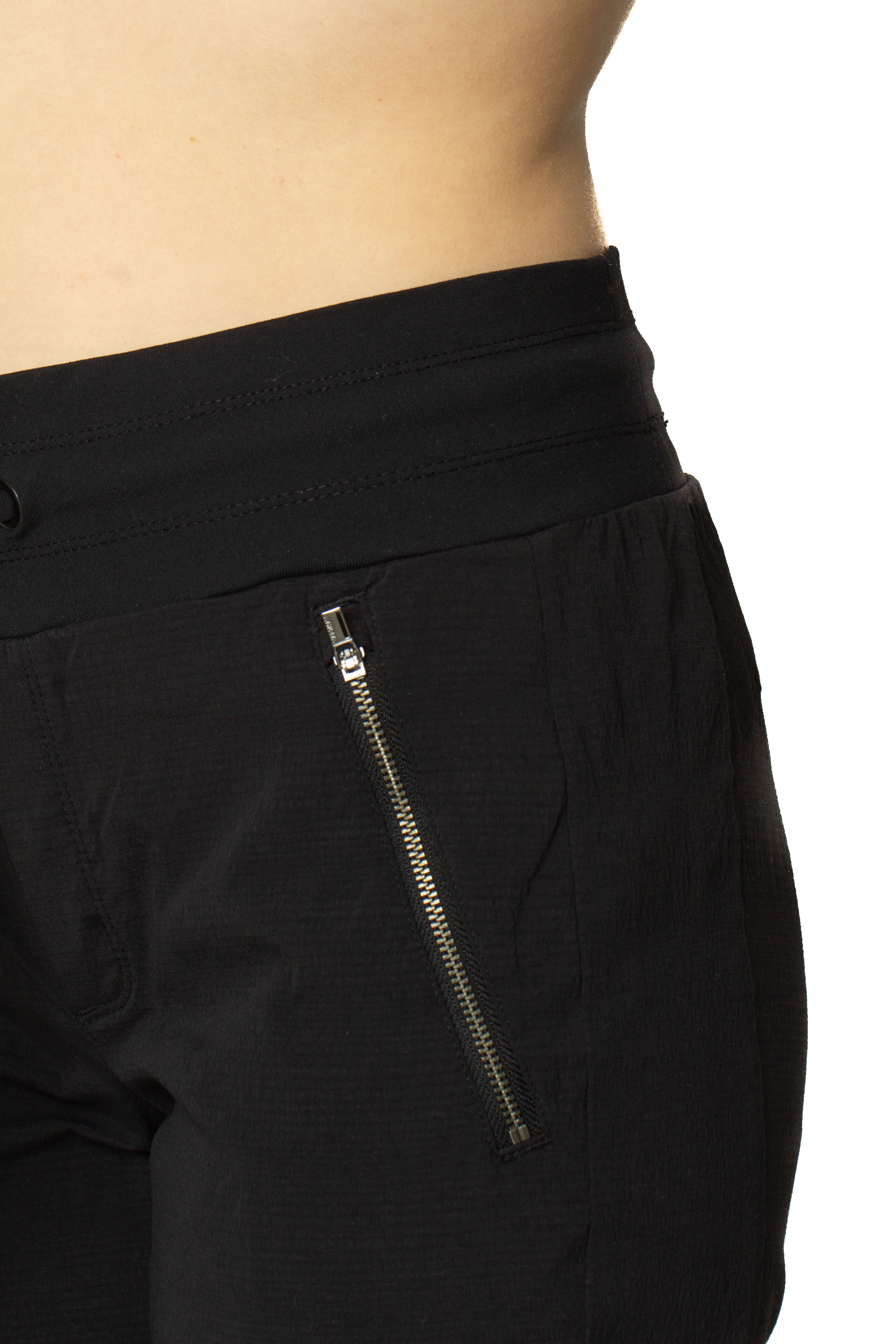 Athleta, Talla 2