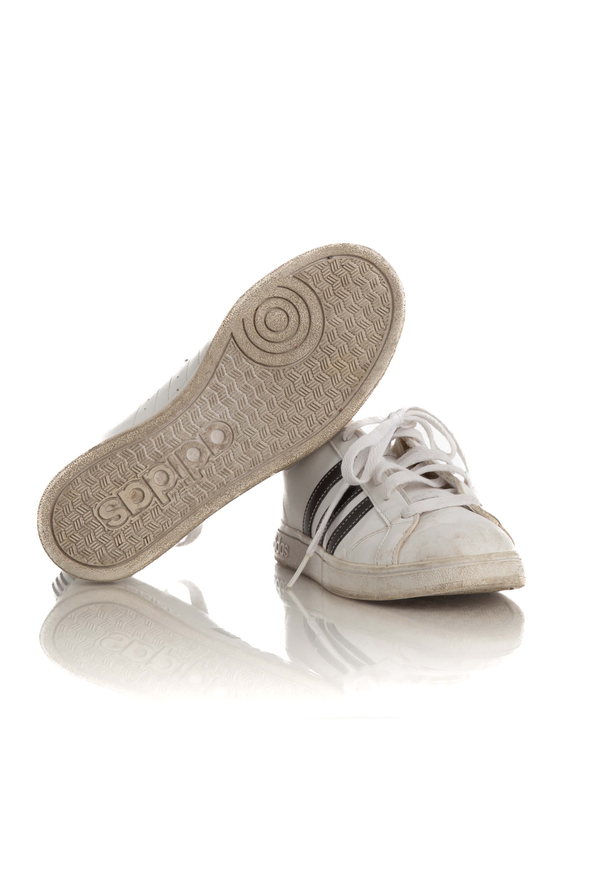 Adidas, 6 USA