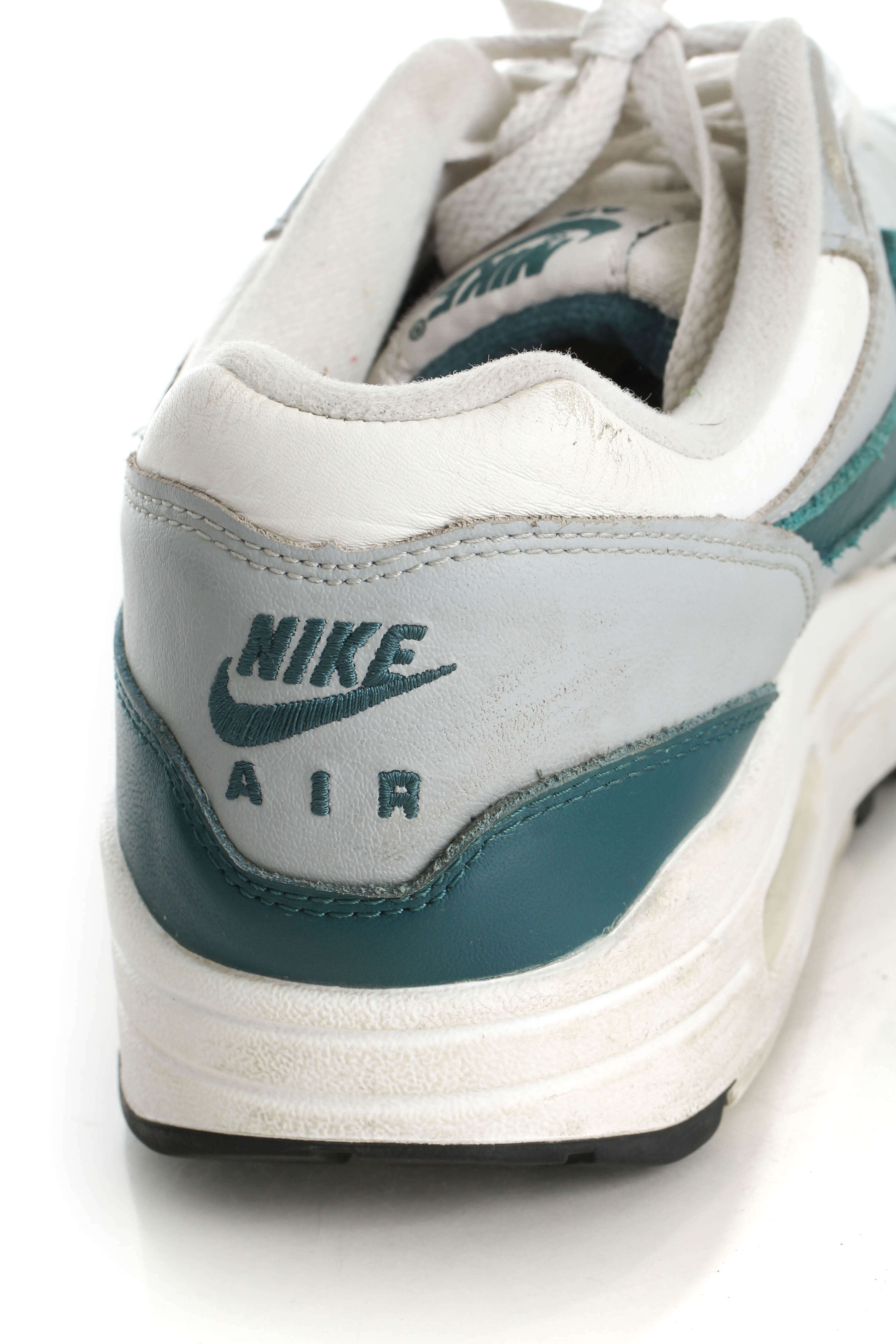 Nike, 8 USA