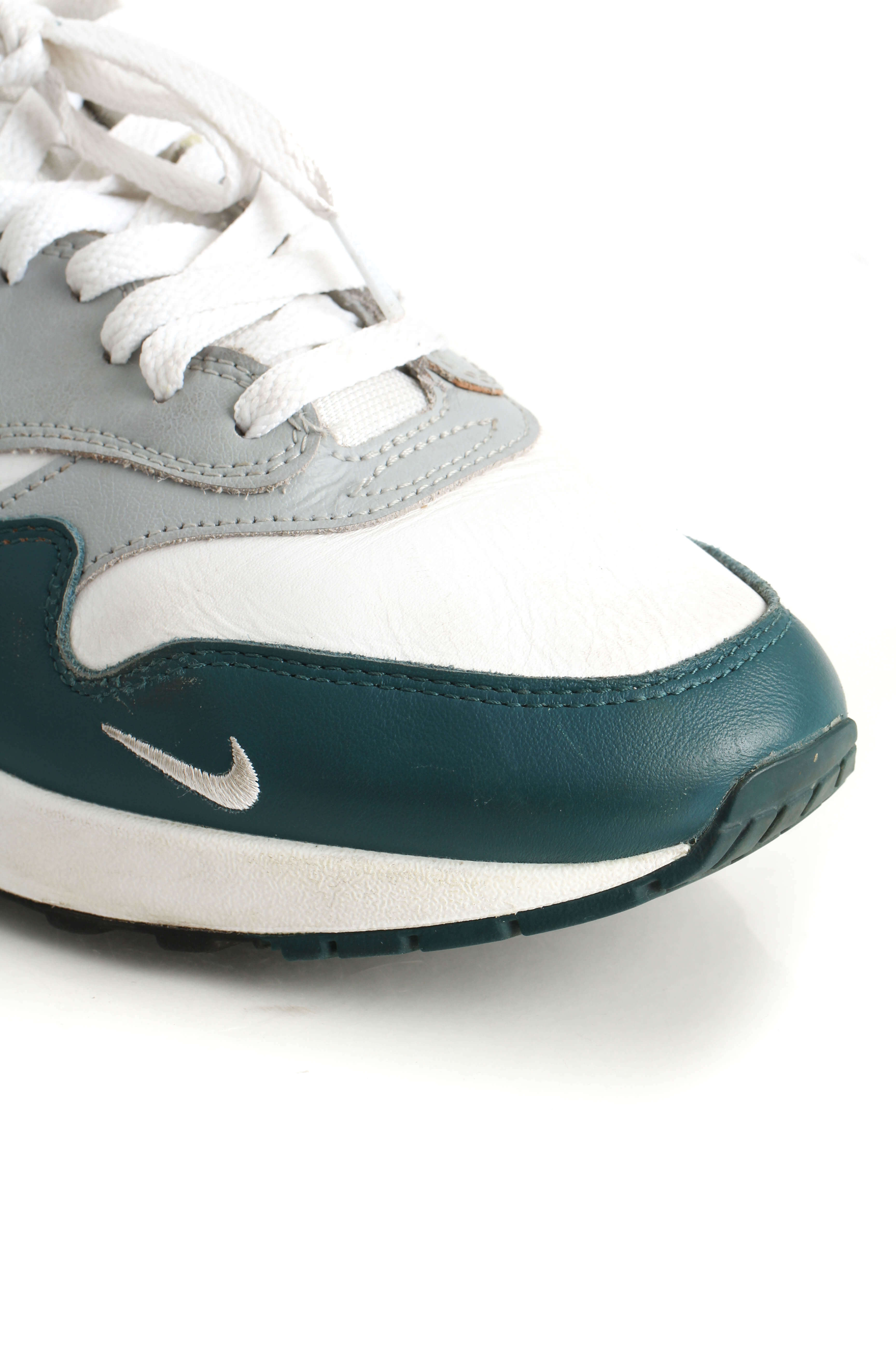 Nike, 8 USA