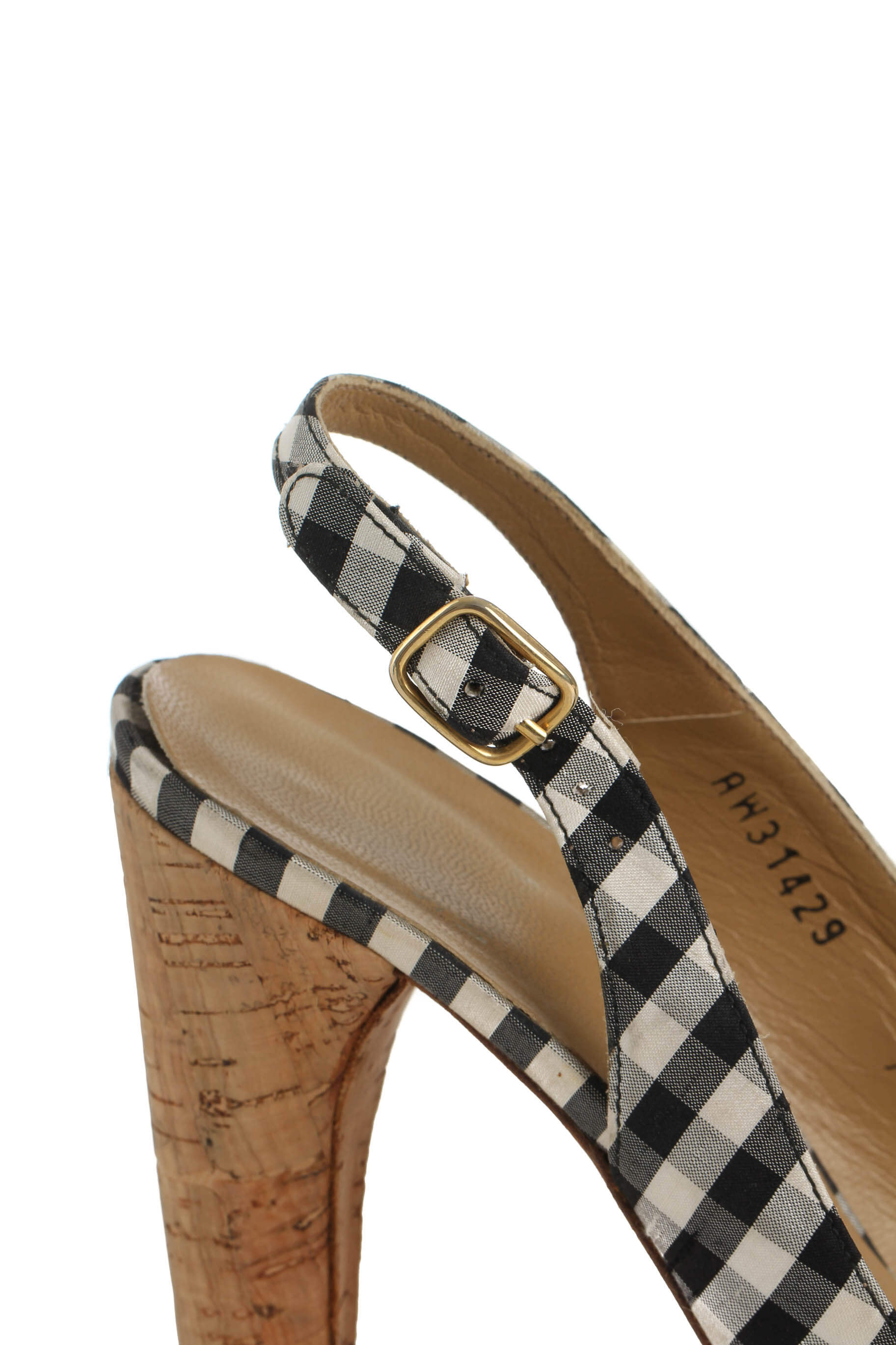 Stuart Weitzman, 7 USA