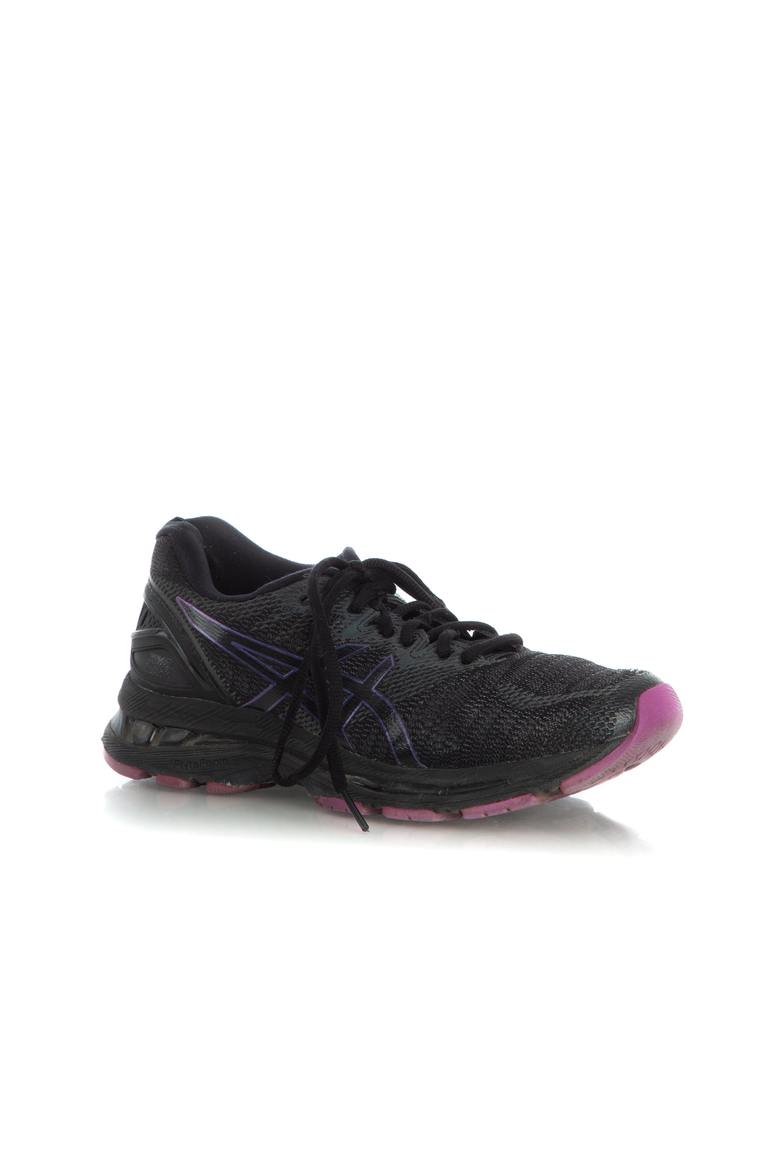 ASICS, 7 USA