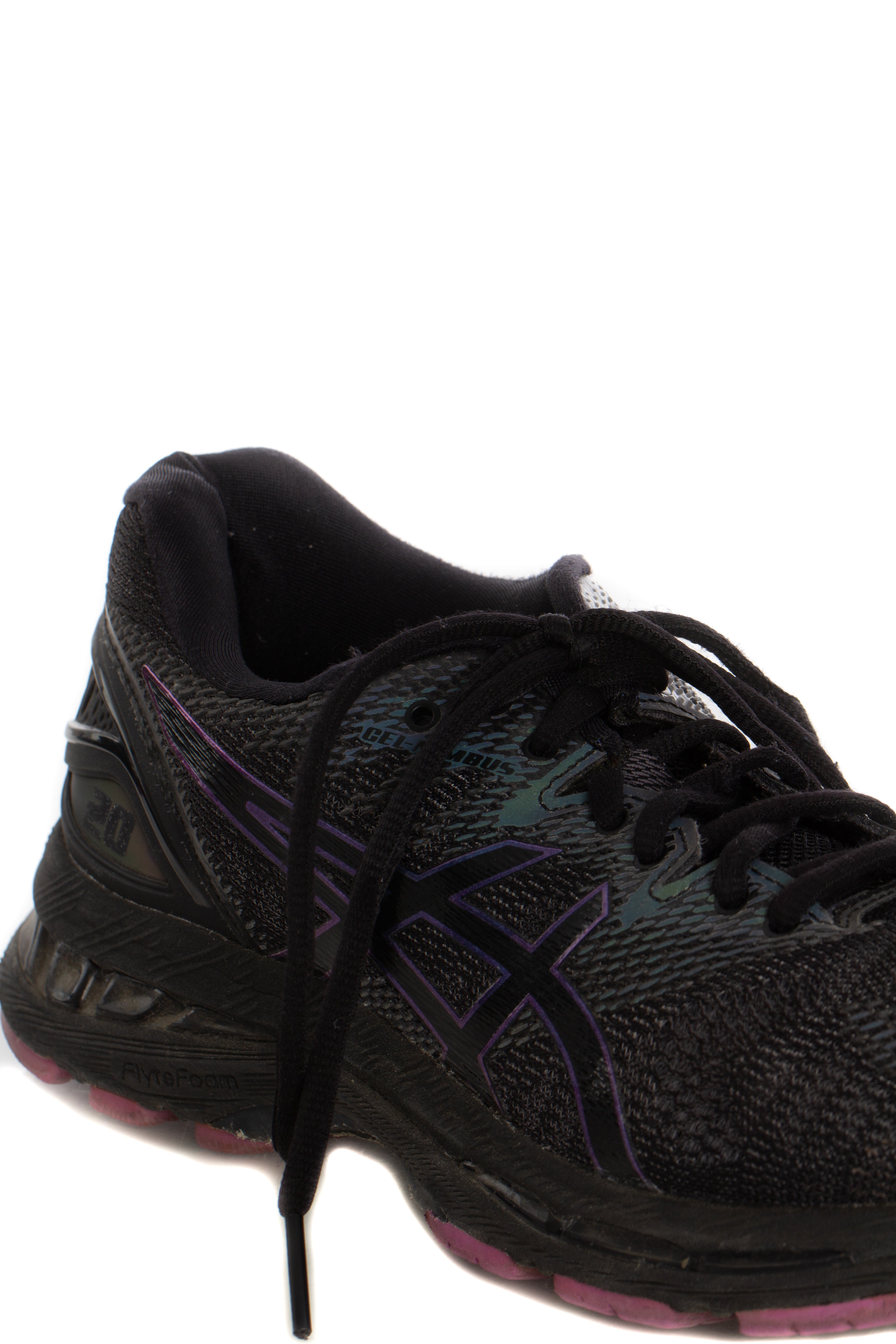 ASICS, 7 USA