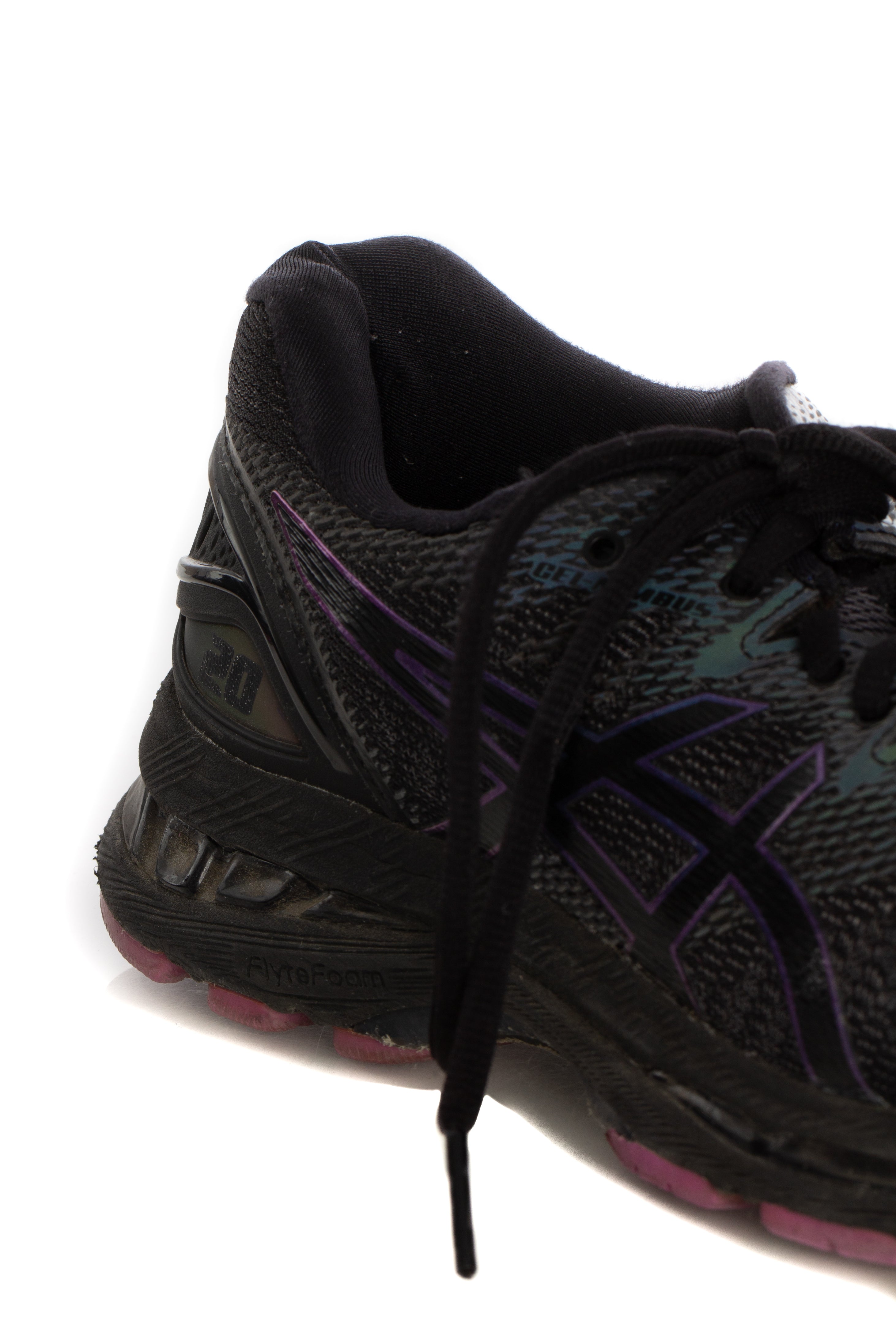 ASICS, 7 USA