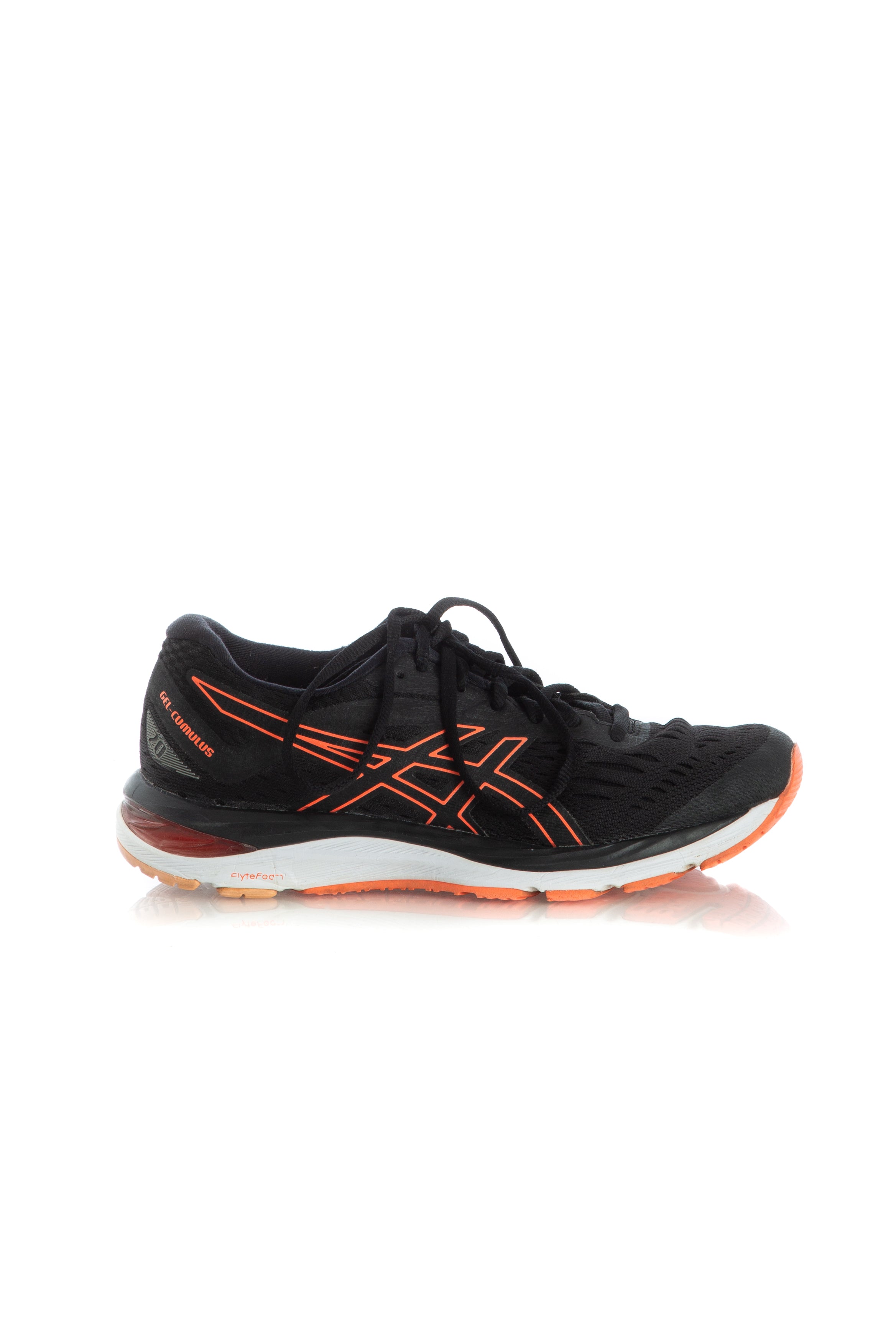 ASICS, 7 USA
