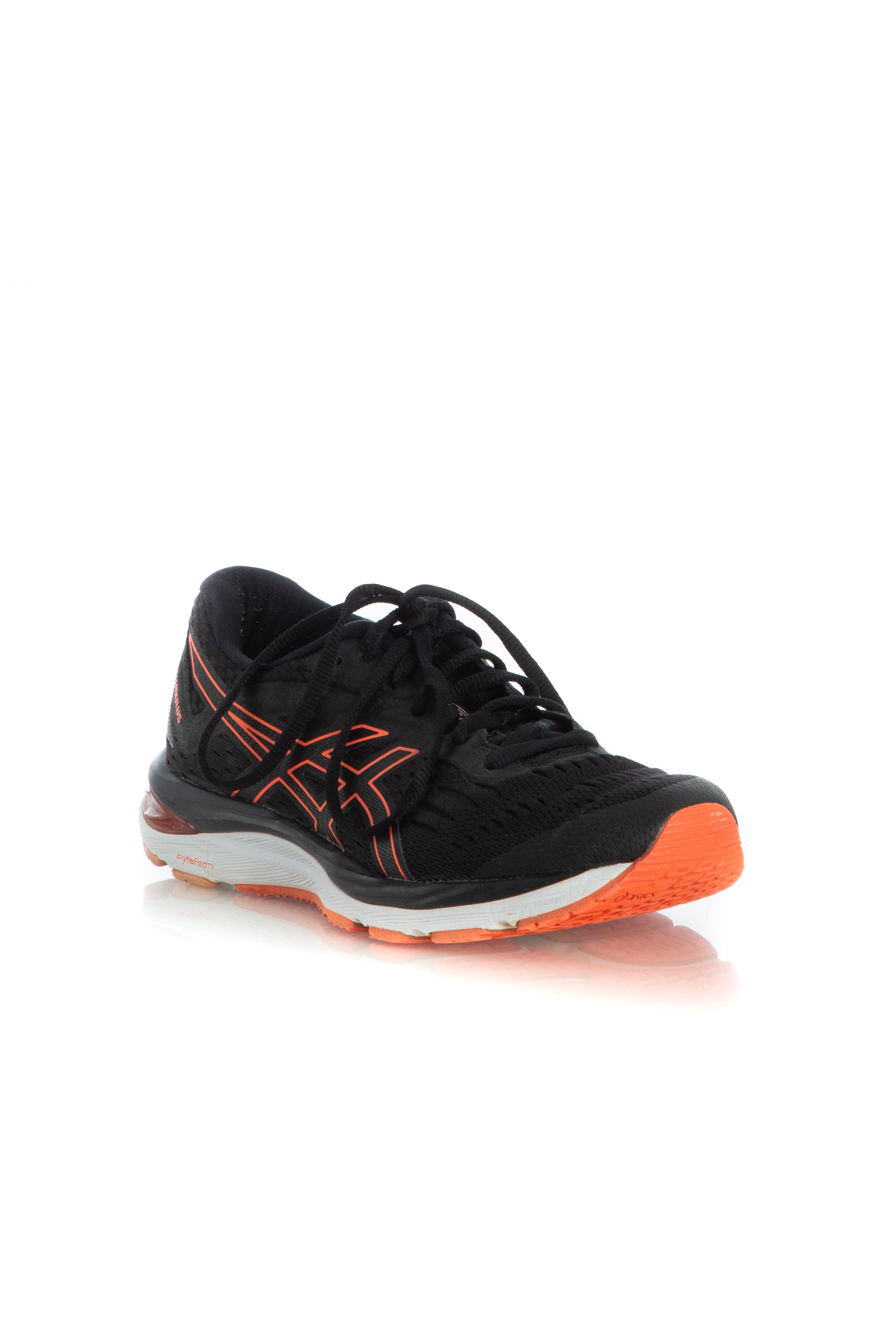 ASICS, 7 USA