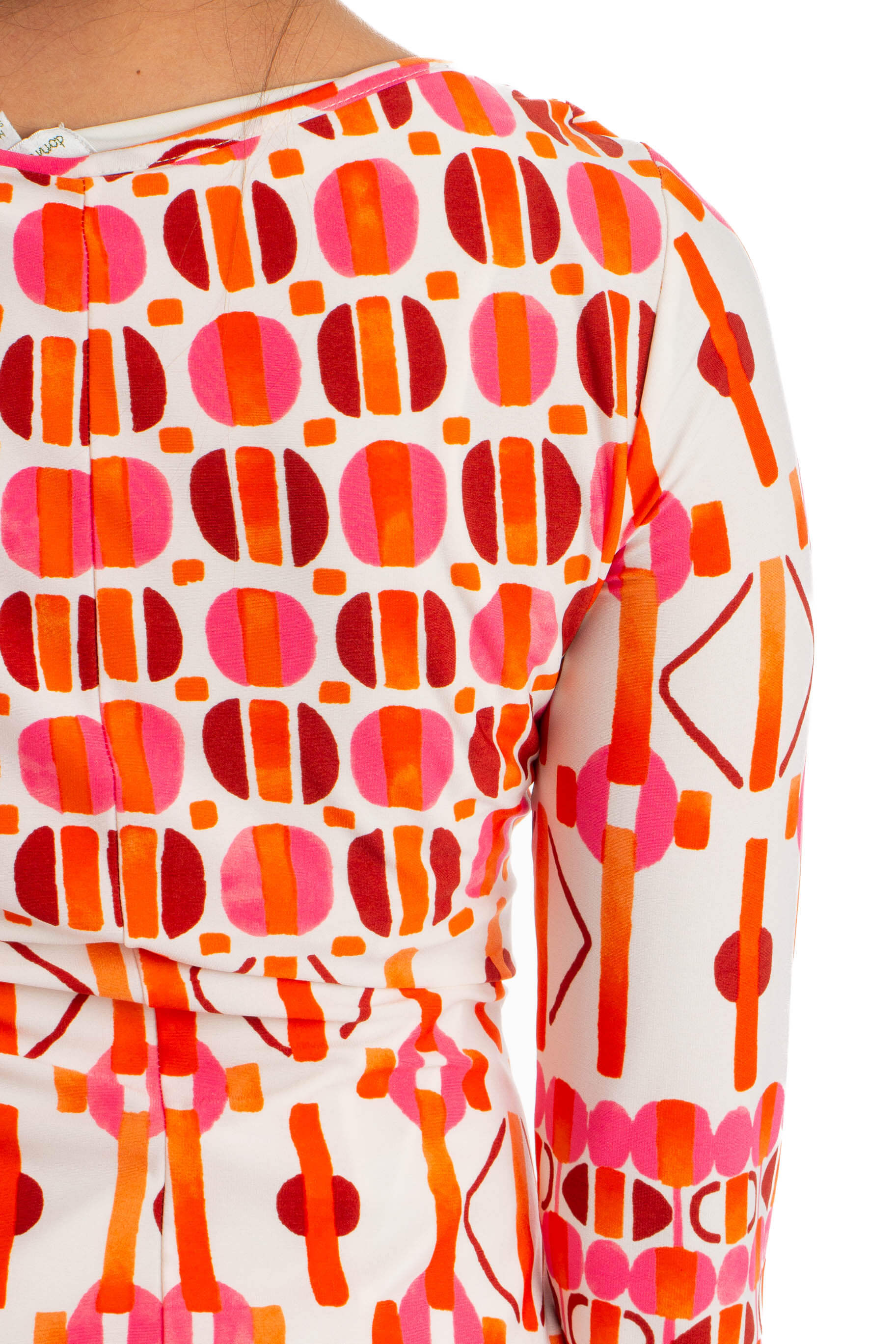 Donna Morgan, Talla 4