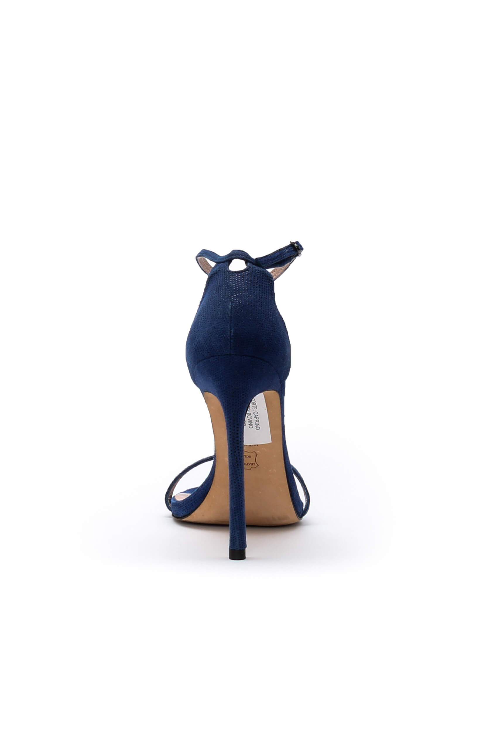 Stuart Weitzman, 7 USA