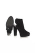 Stuart Weitzman, Talla 6