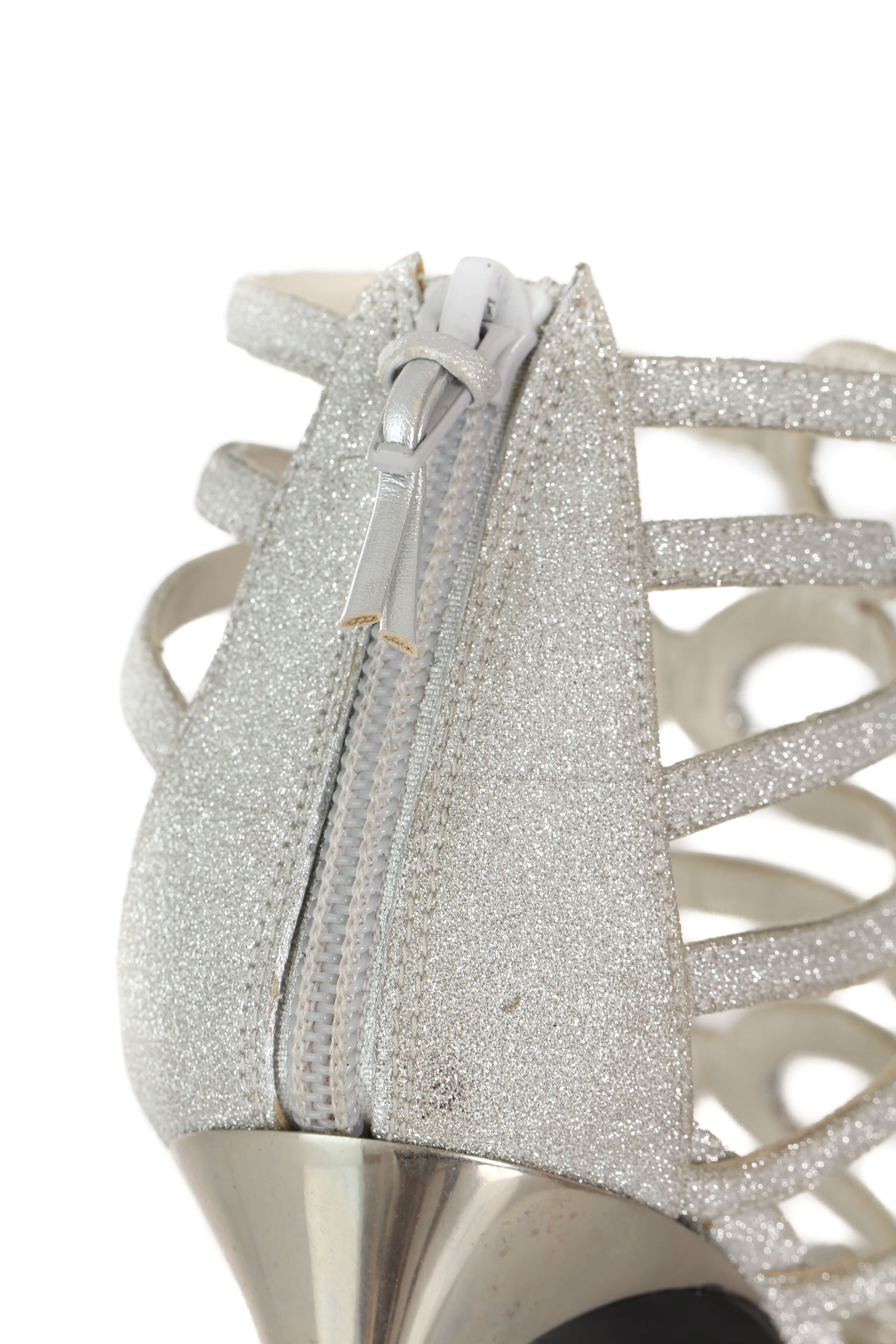 Stuart Weitzman, 7 USA