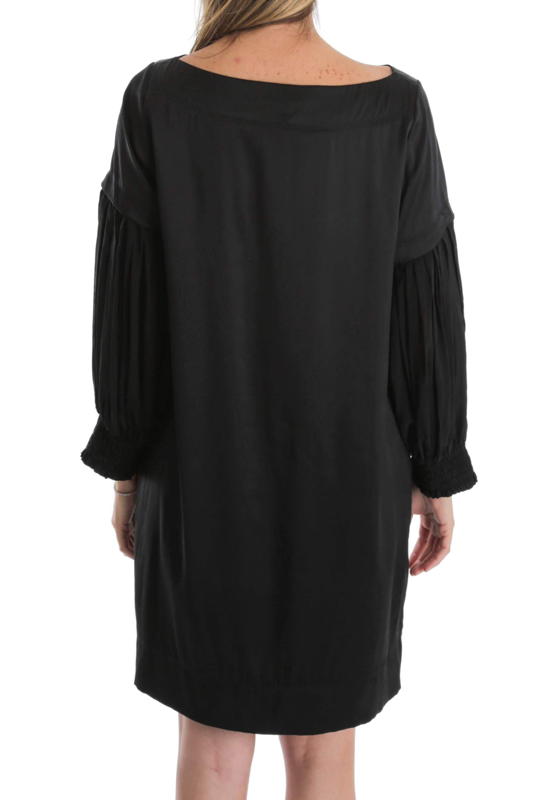 Theory, Talla M