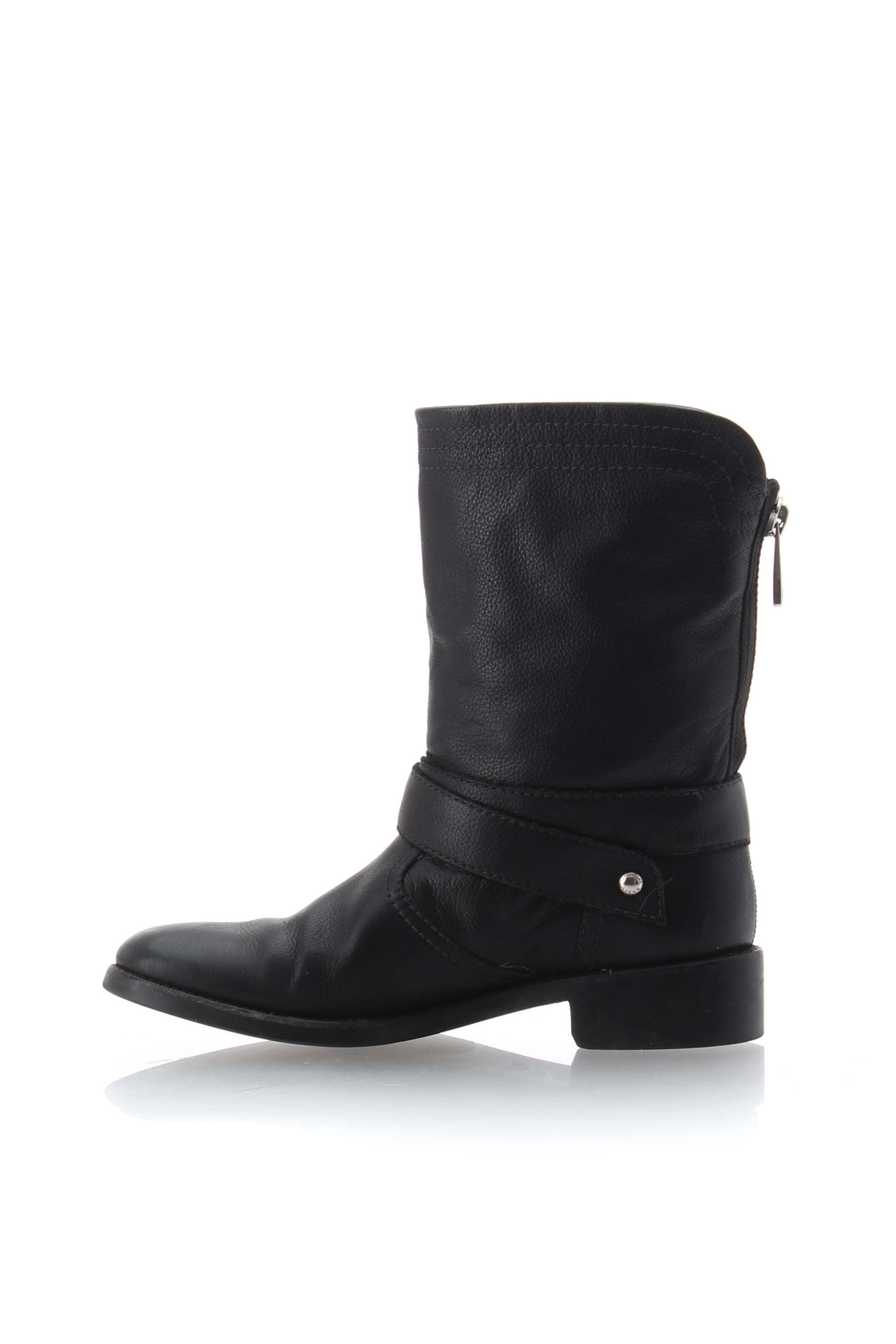 Bally, 8 USA