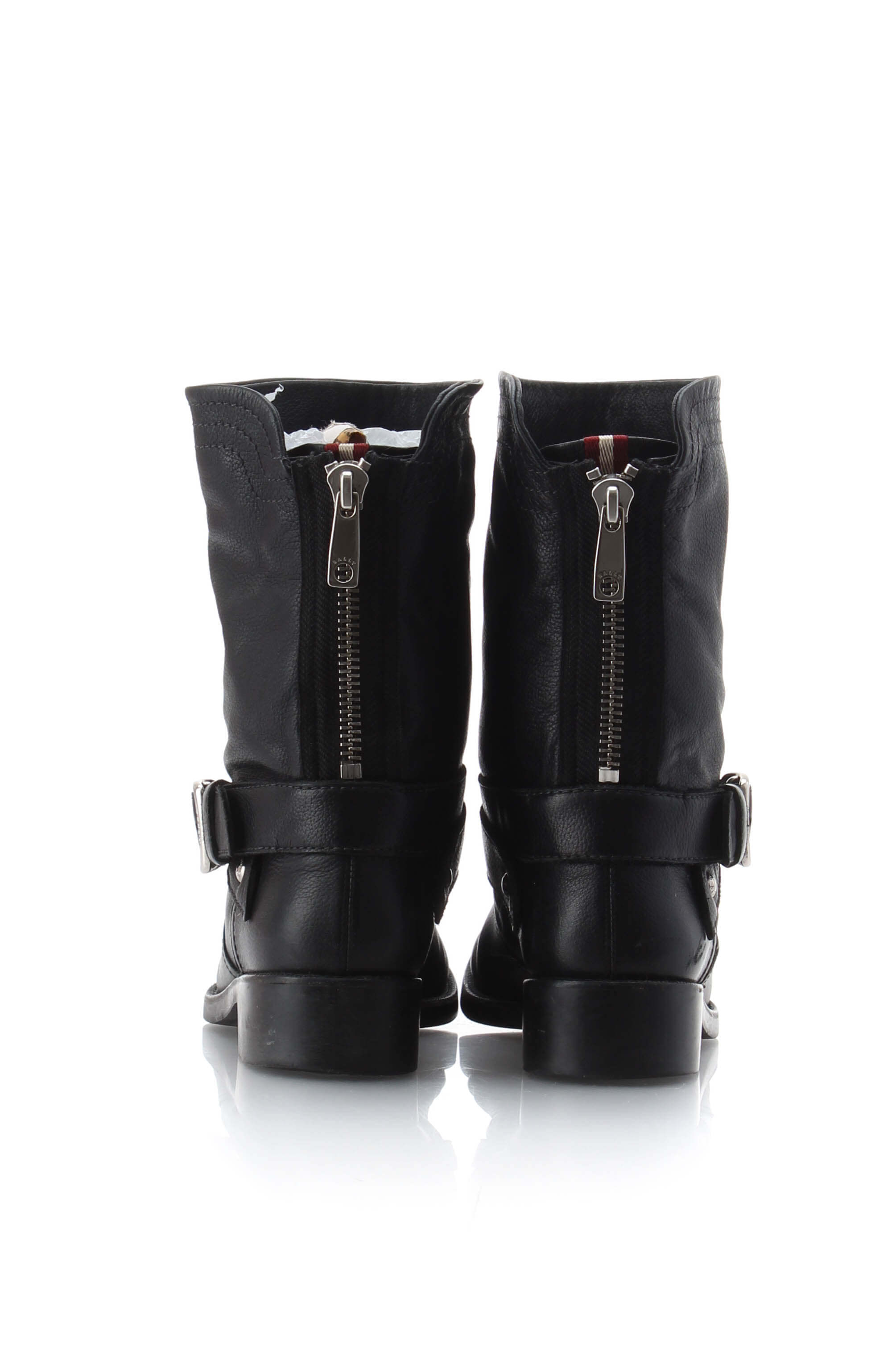 Bally, 8 USA