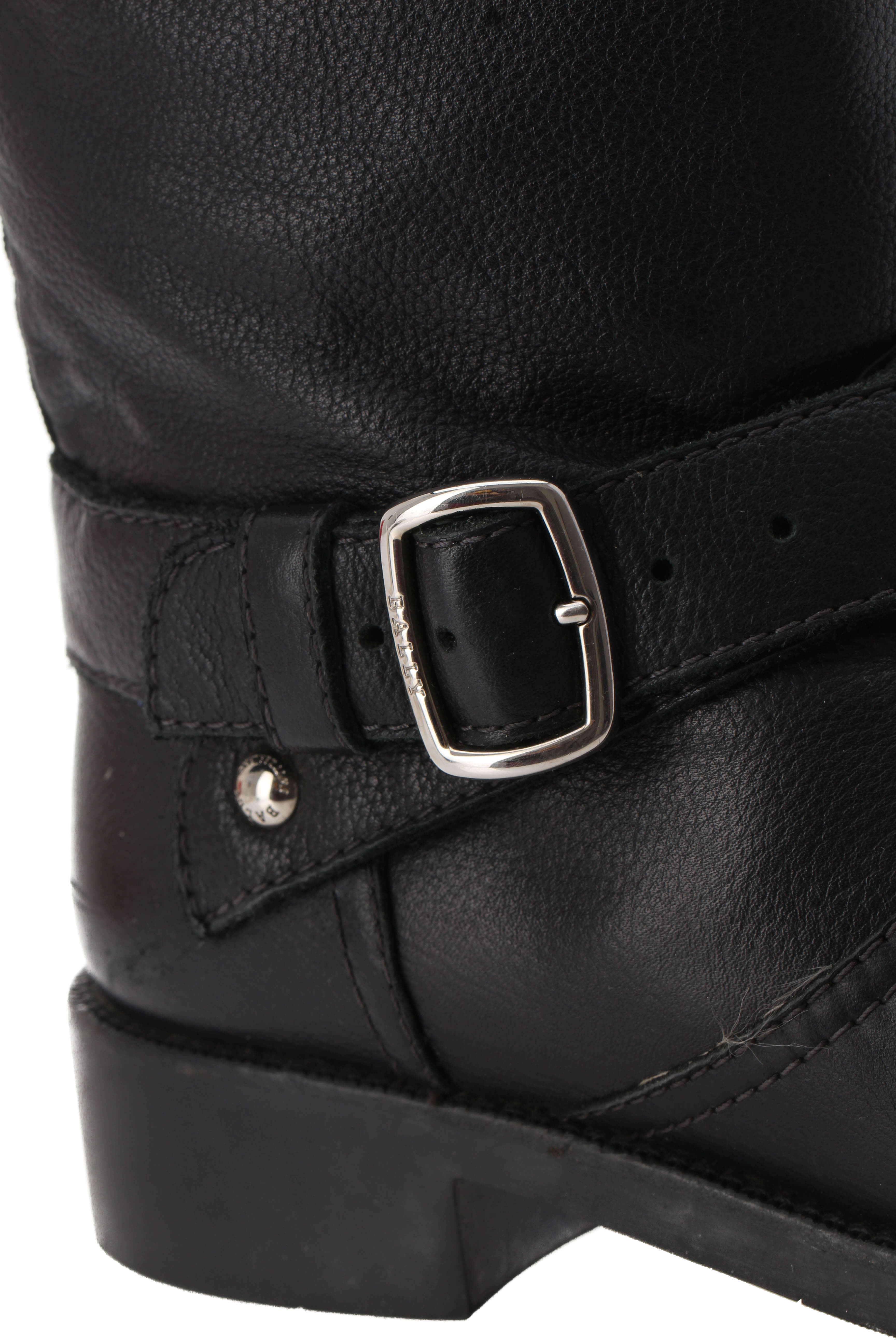 Bally, 8 USA