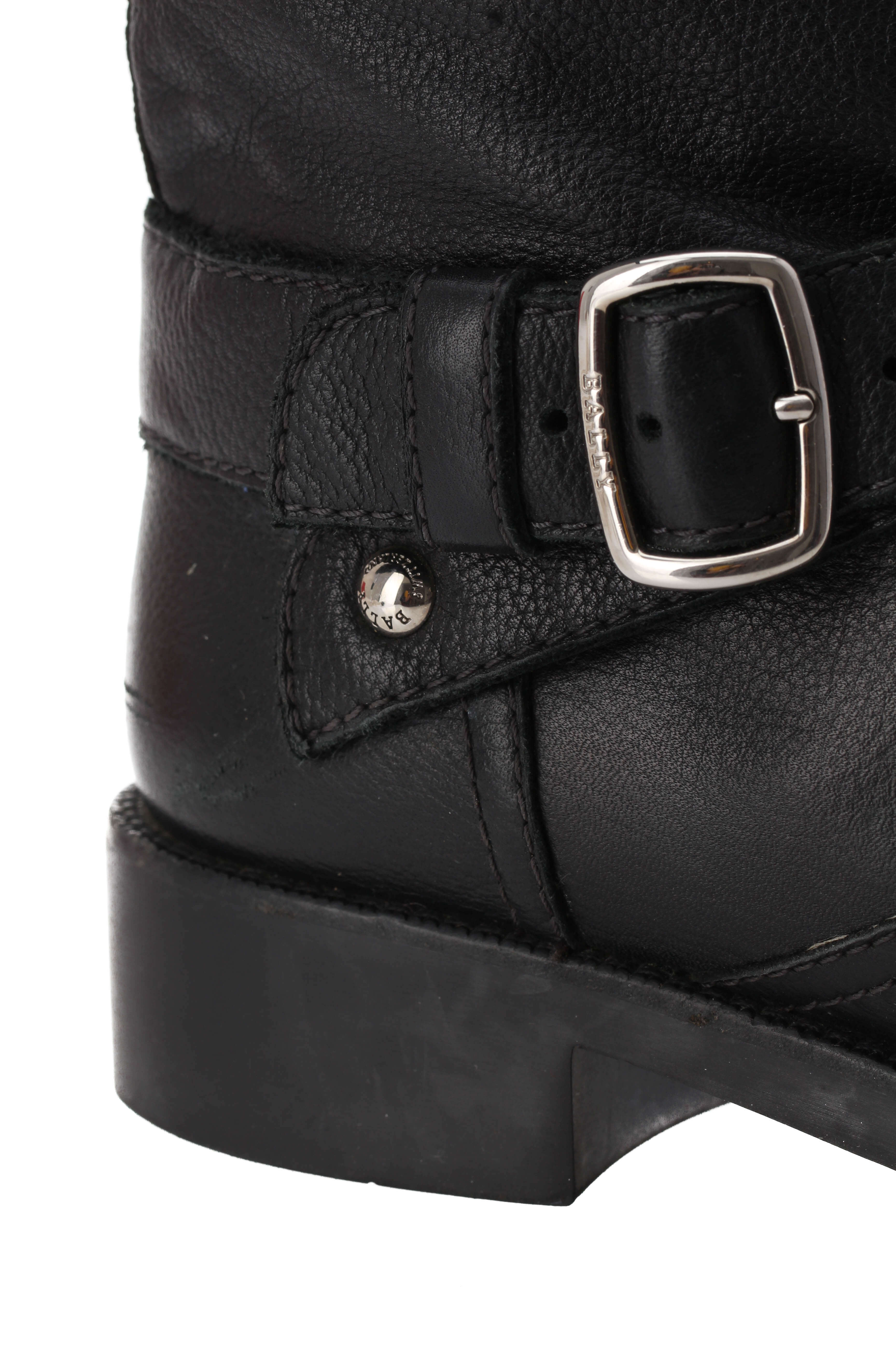 Bally, 8 USA
