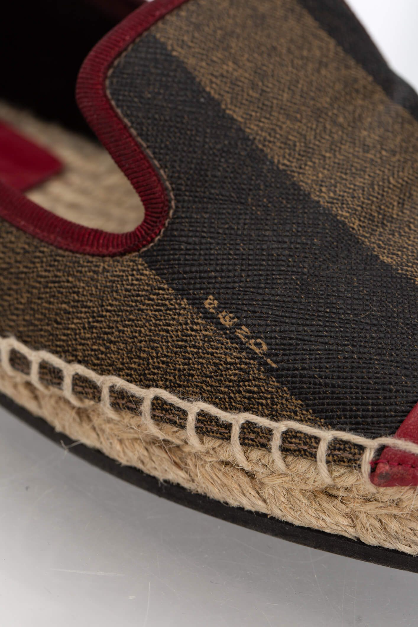 Fendi, 9 USA