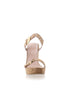 Stuart Weitzman, 8 USA