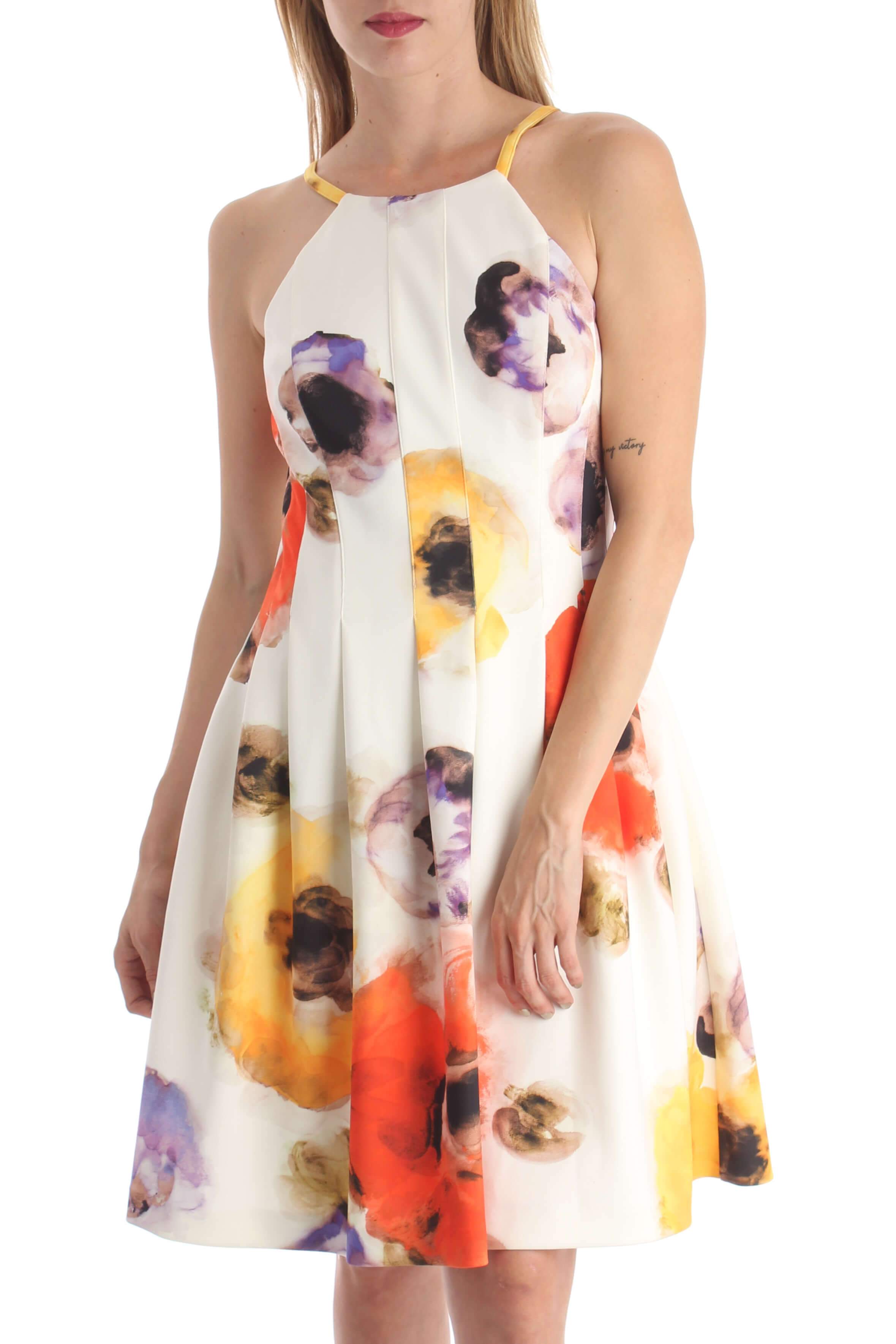 Vince Camuto, Talla S
