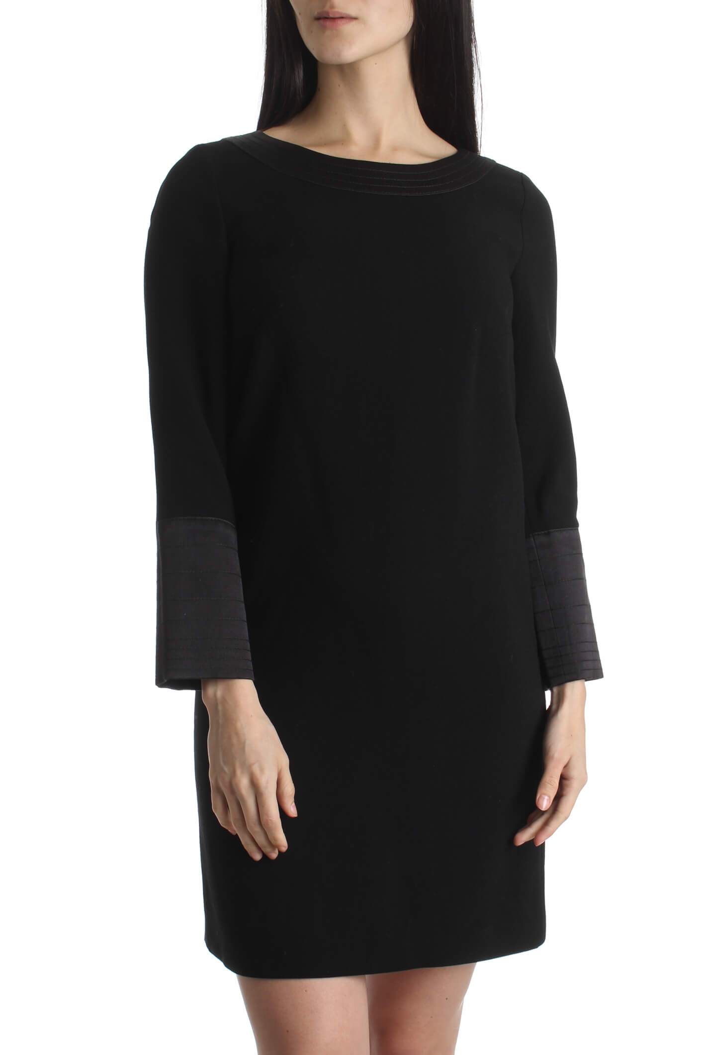 Barneys New York, Talla 4