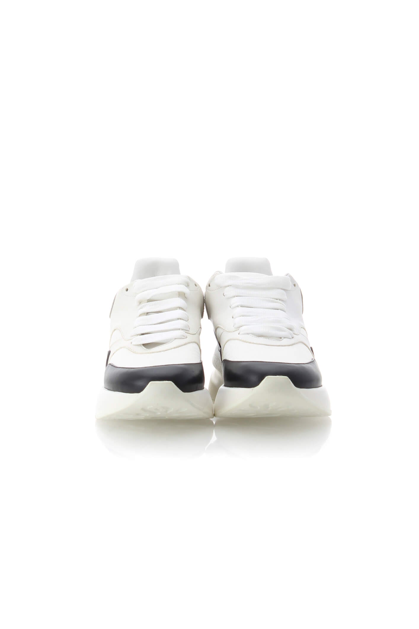 Alexander McQueen, 6 USA