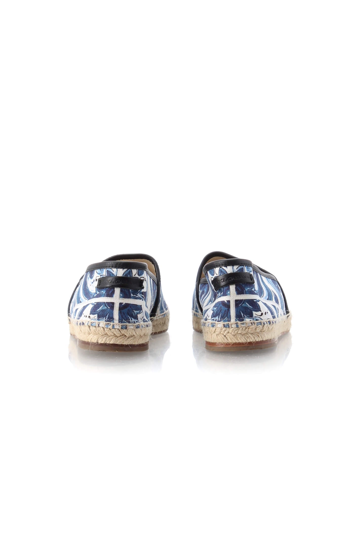 Dolce & Gabbana, 8 USA