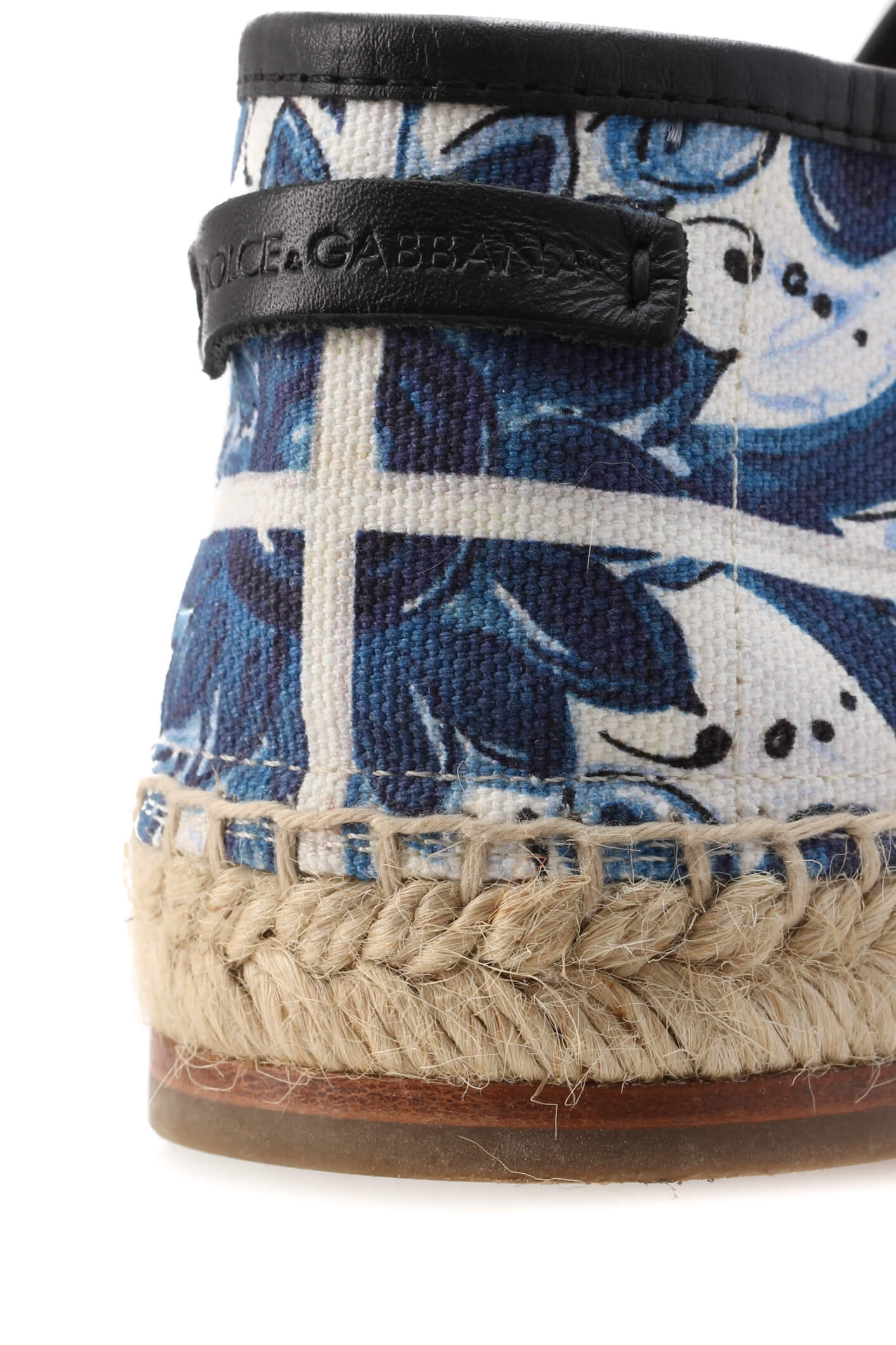 Dolce & Gabbana, 8 USA