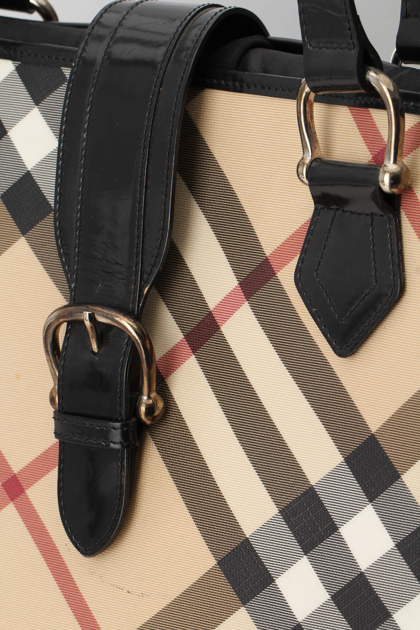 Burberry (Pañalera / Cambiador)