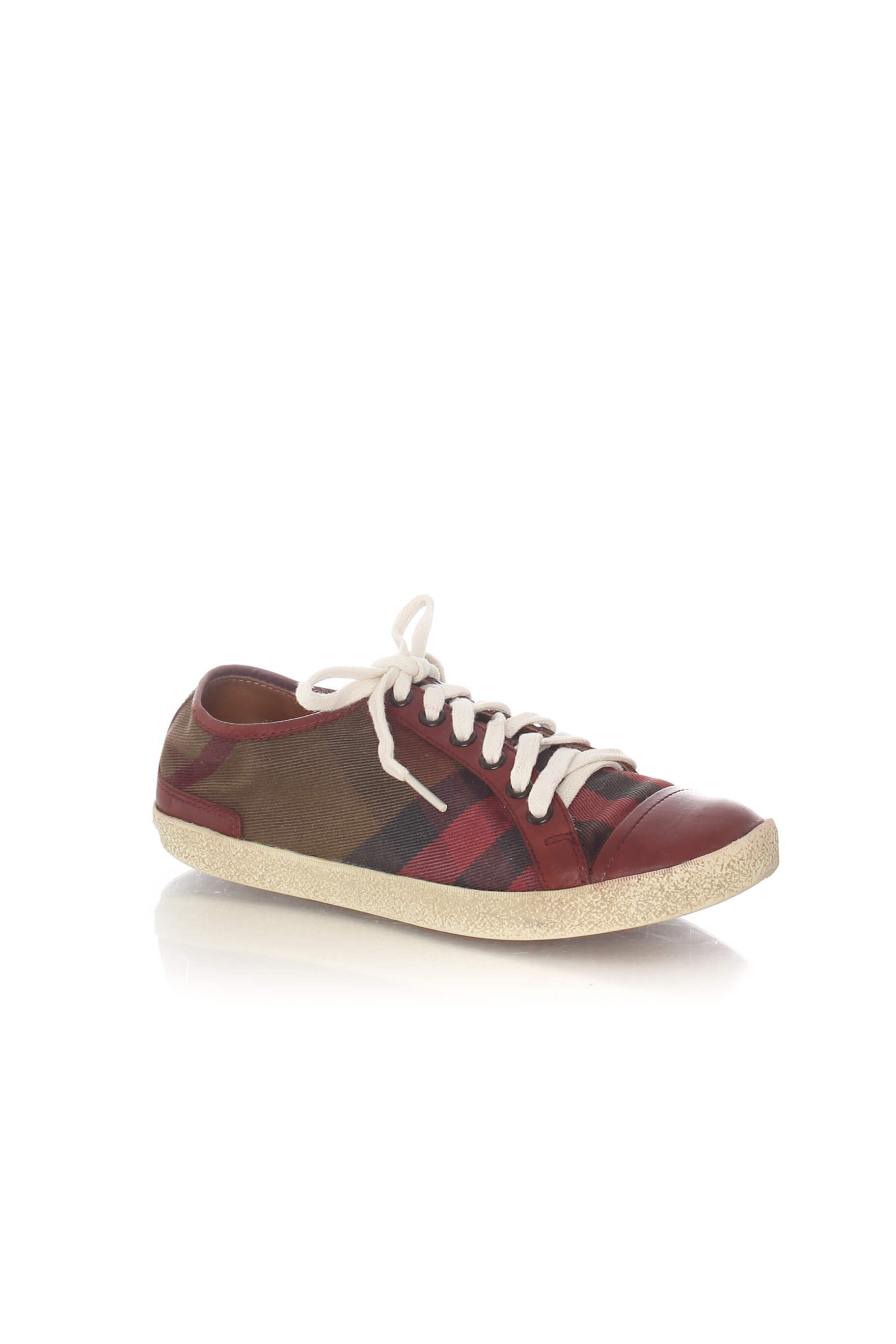 Burberry, 6 USA