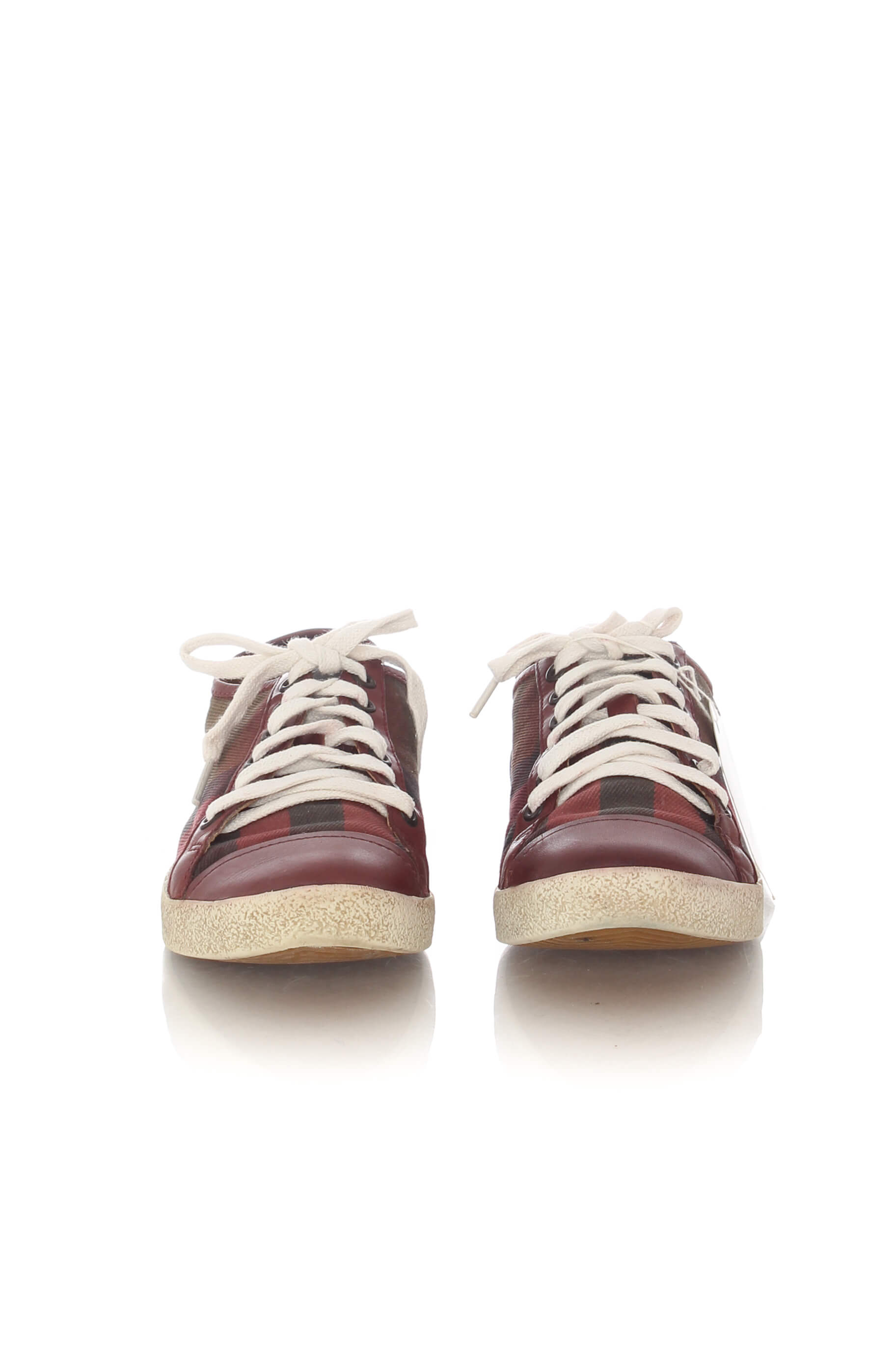 Burberry, 6 USA