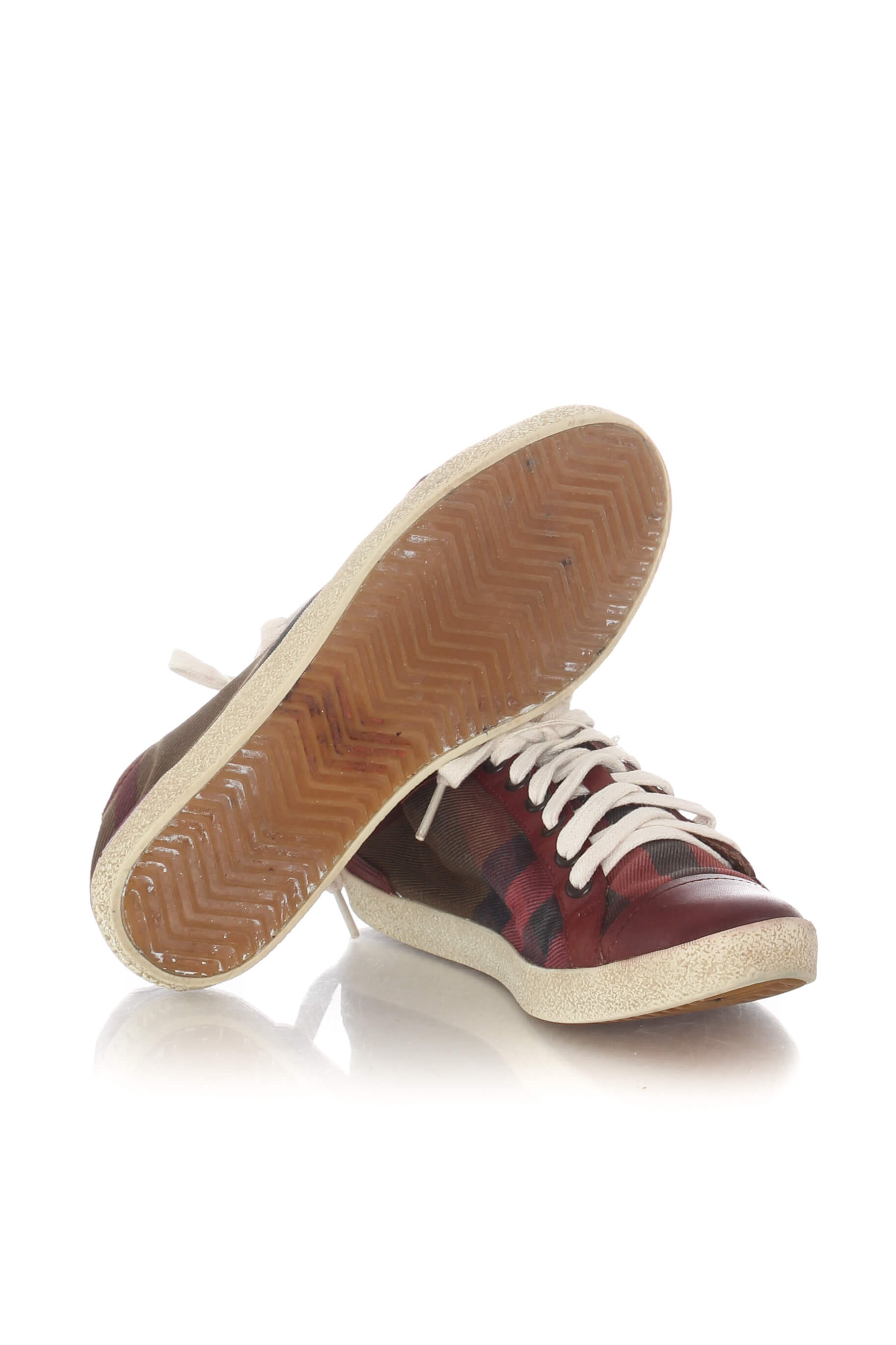 Burberry, 6 USA
