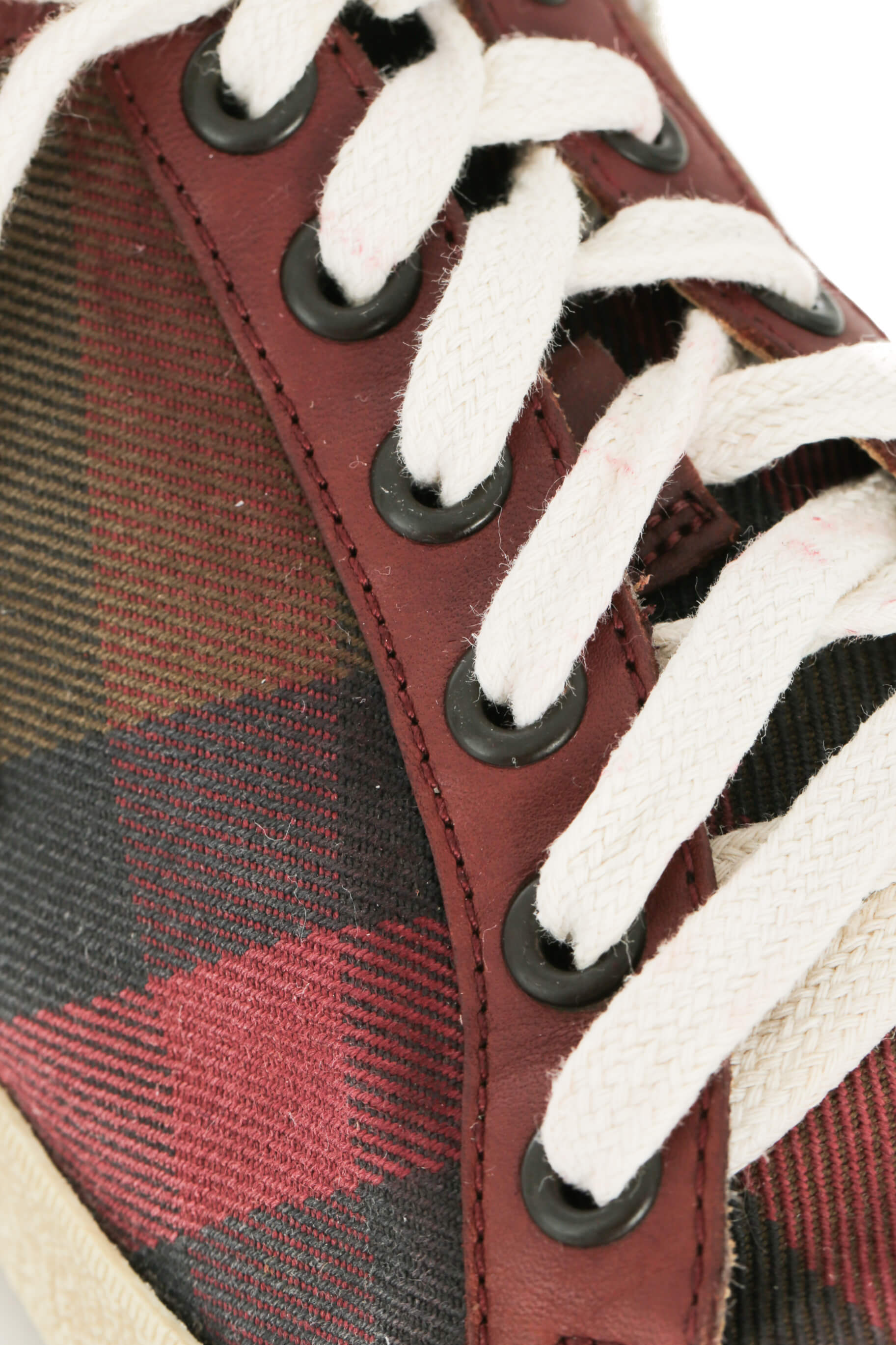 Burberry, 6 USA