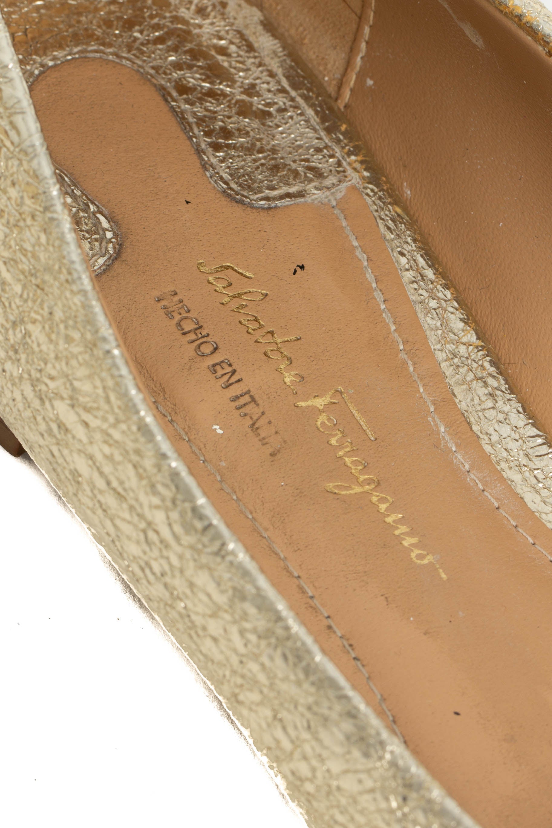 Salvatore Ferragamo, 7.5 USA