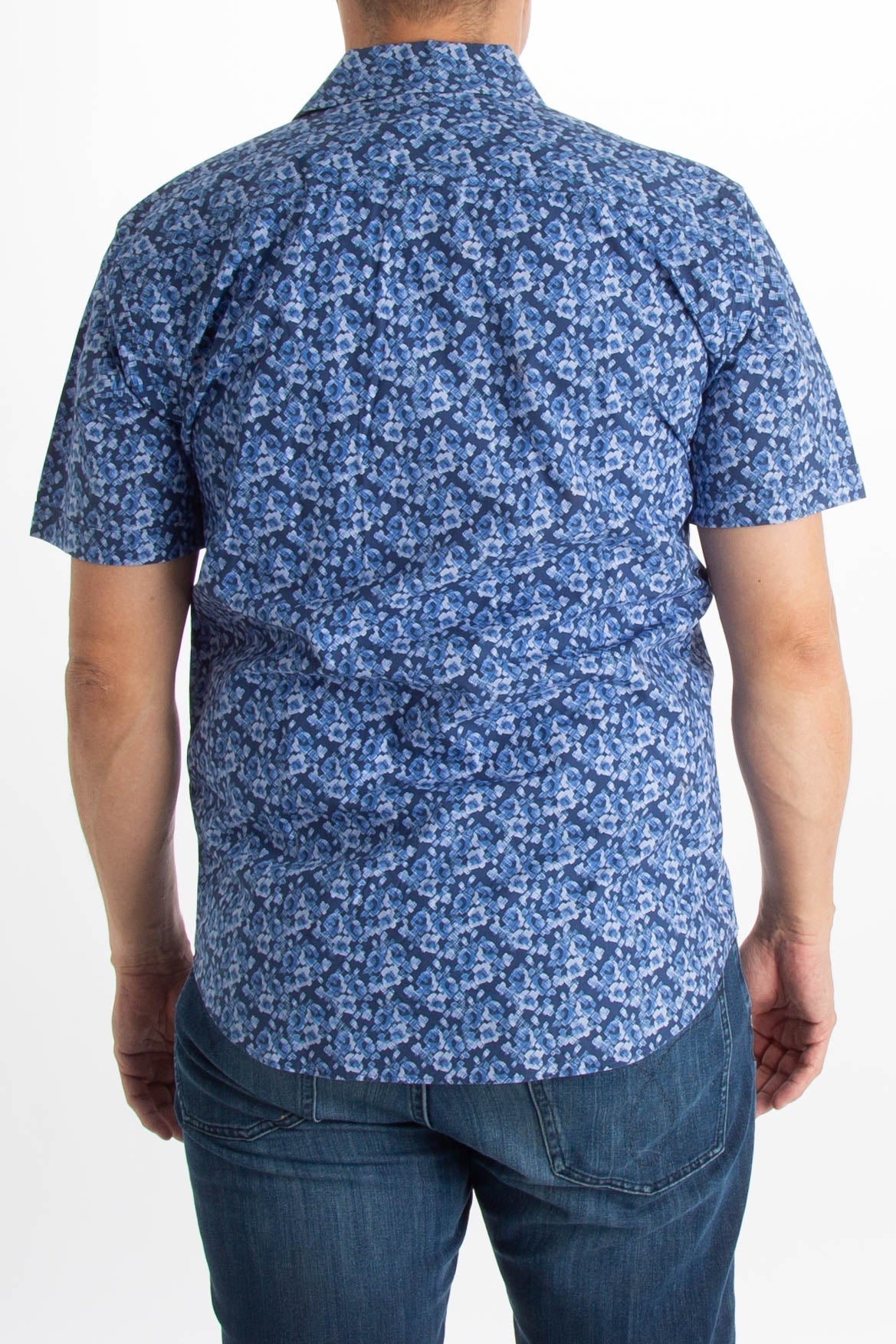 Bugatchi, Talla M