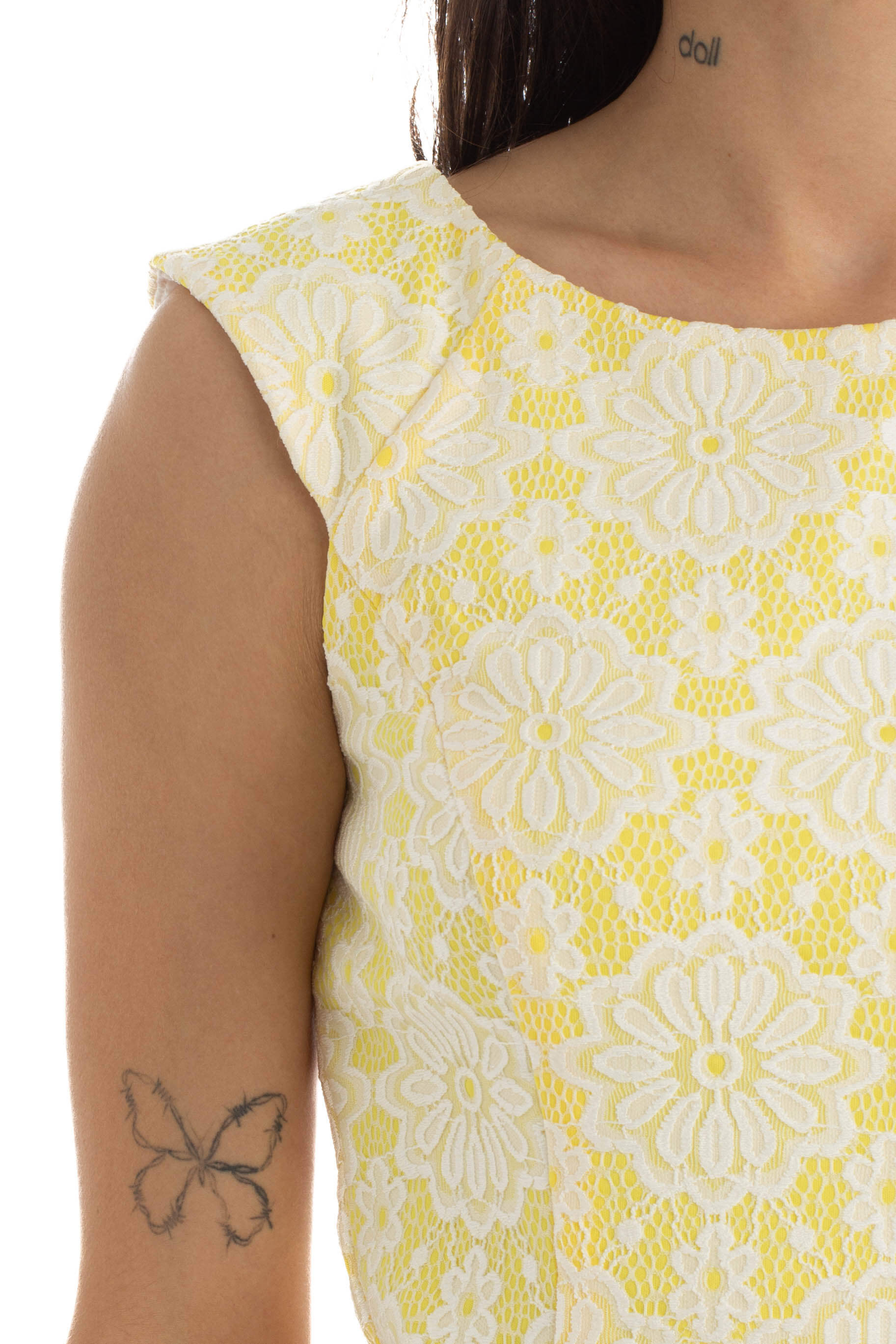 Nanette Lepore, Talla 2