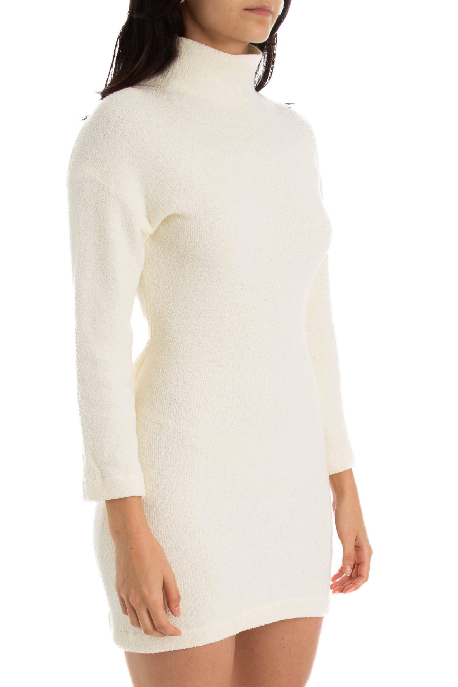Nanushka, Talla S