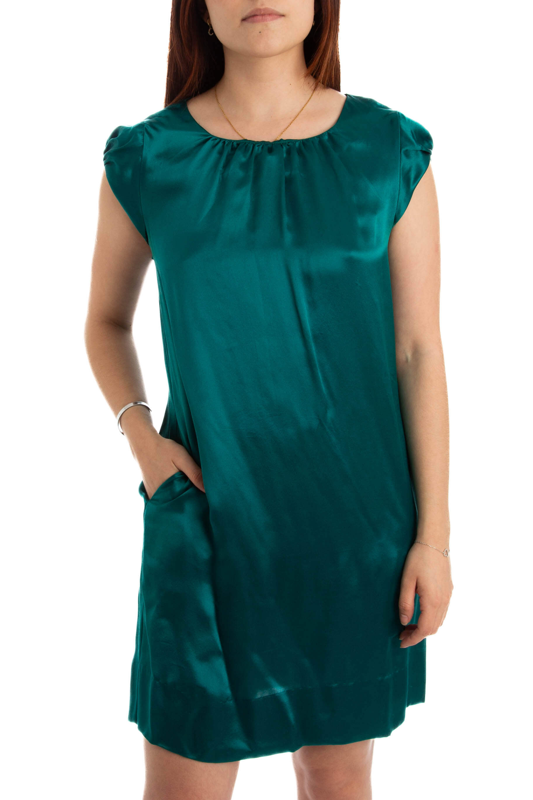 Banana Republic, Talla 2