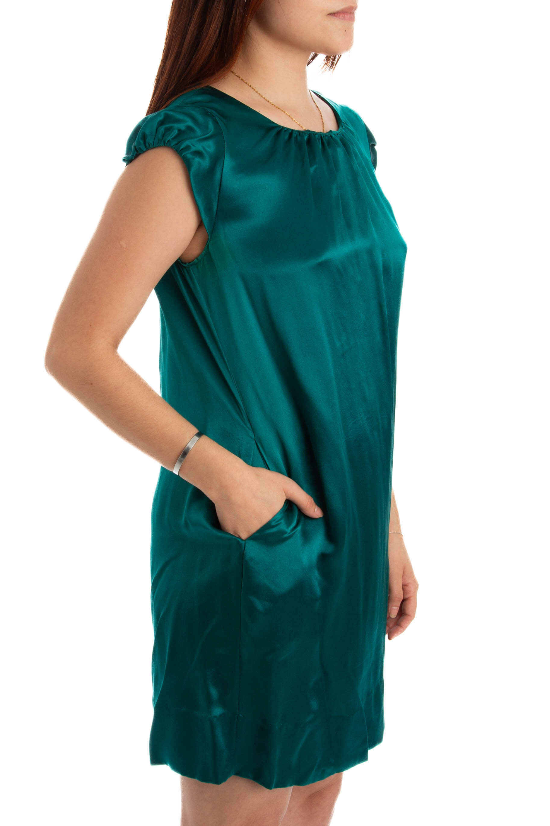 Banana Republic, Talla 2